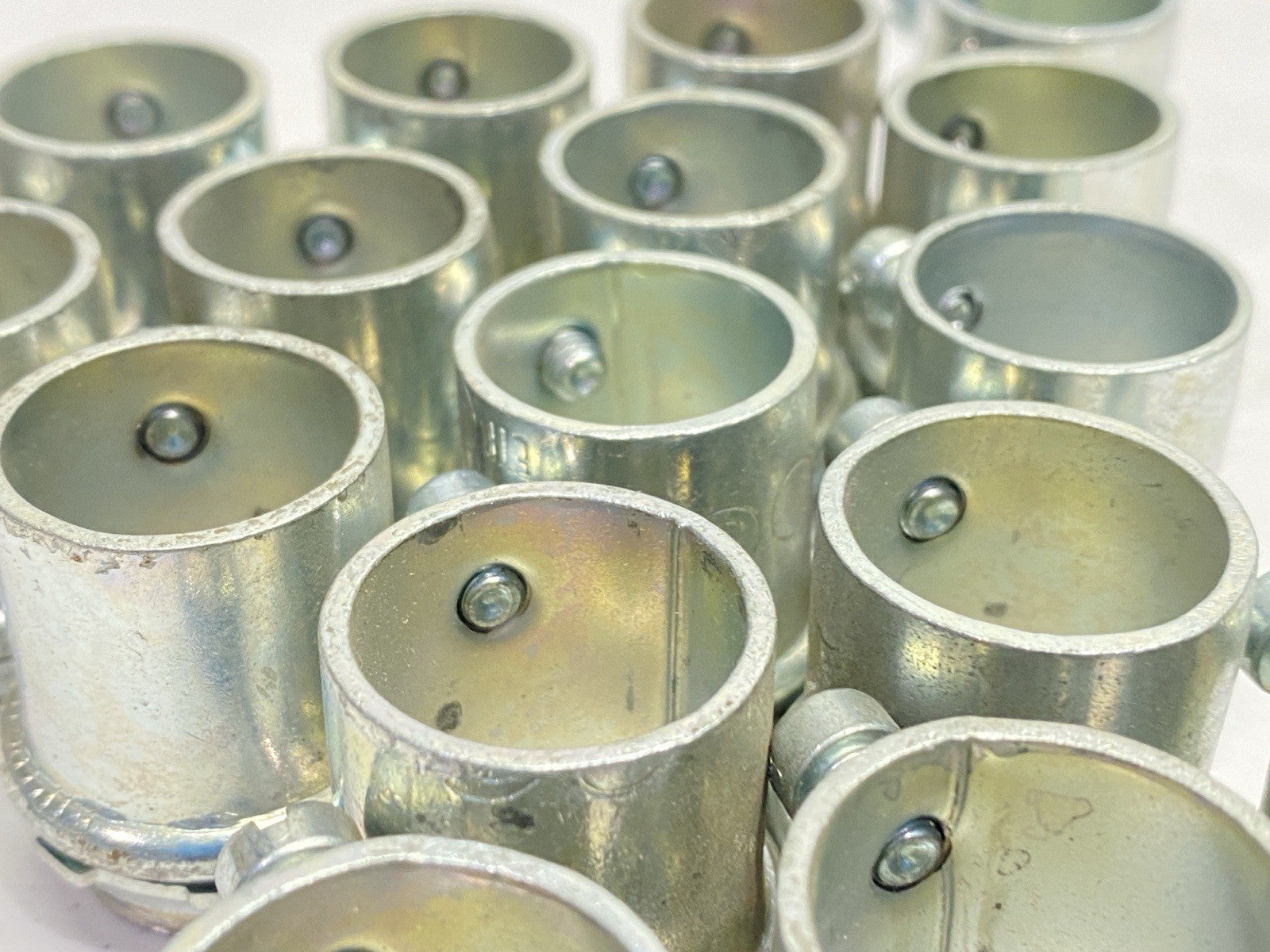 Halex 62707B 3/4" Set-Screw EMT Conduit Connector LOT OF 17 - Maverick Industrial Sales