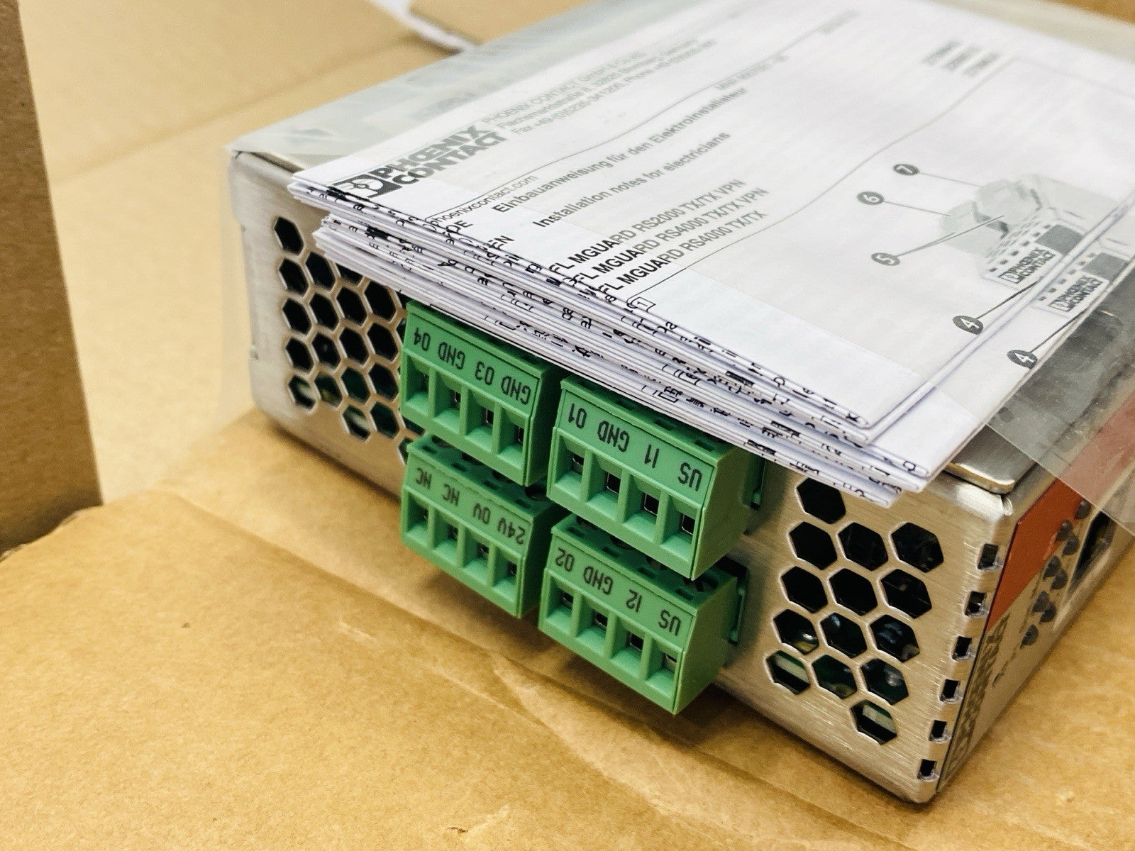 Phoenix Contact FL MGUARD RS2000 TX/TX VPN Remote VPN Maintenance Router 2700642 - Maverick Industrial Sales