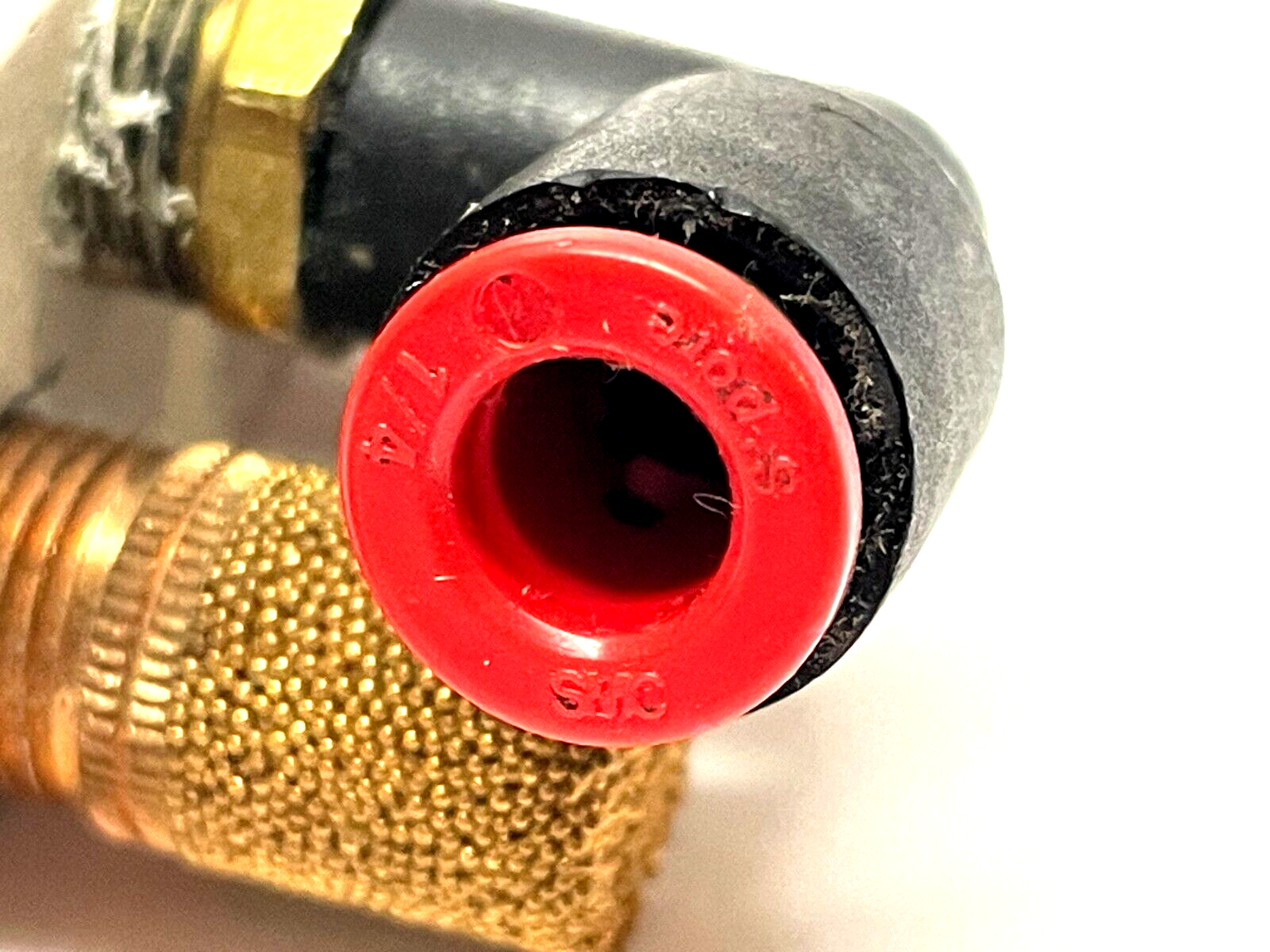 SV1100-5W2U-01N | SMC 5-Port 2-Pos. Single Solenoid Valve, 1/8" NPT - Used - Maverick Industrial Sales