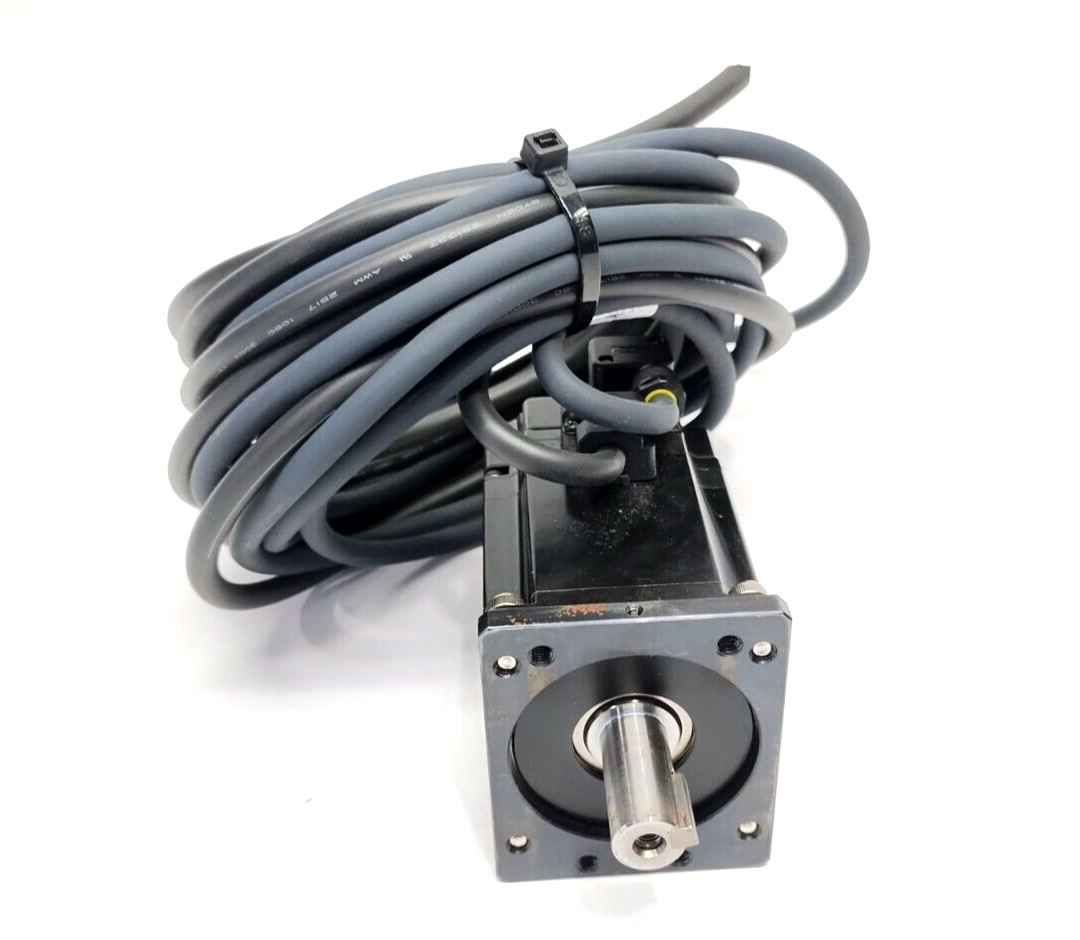 Yaskawa SGMJV-04A3A61 AC Servo Motor 400W 200V 2.7A 3PH - Maverick Industrial Sales