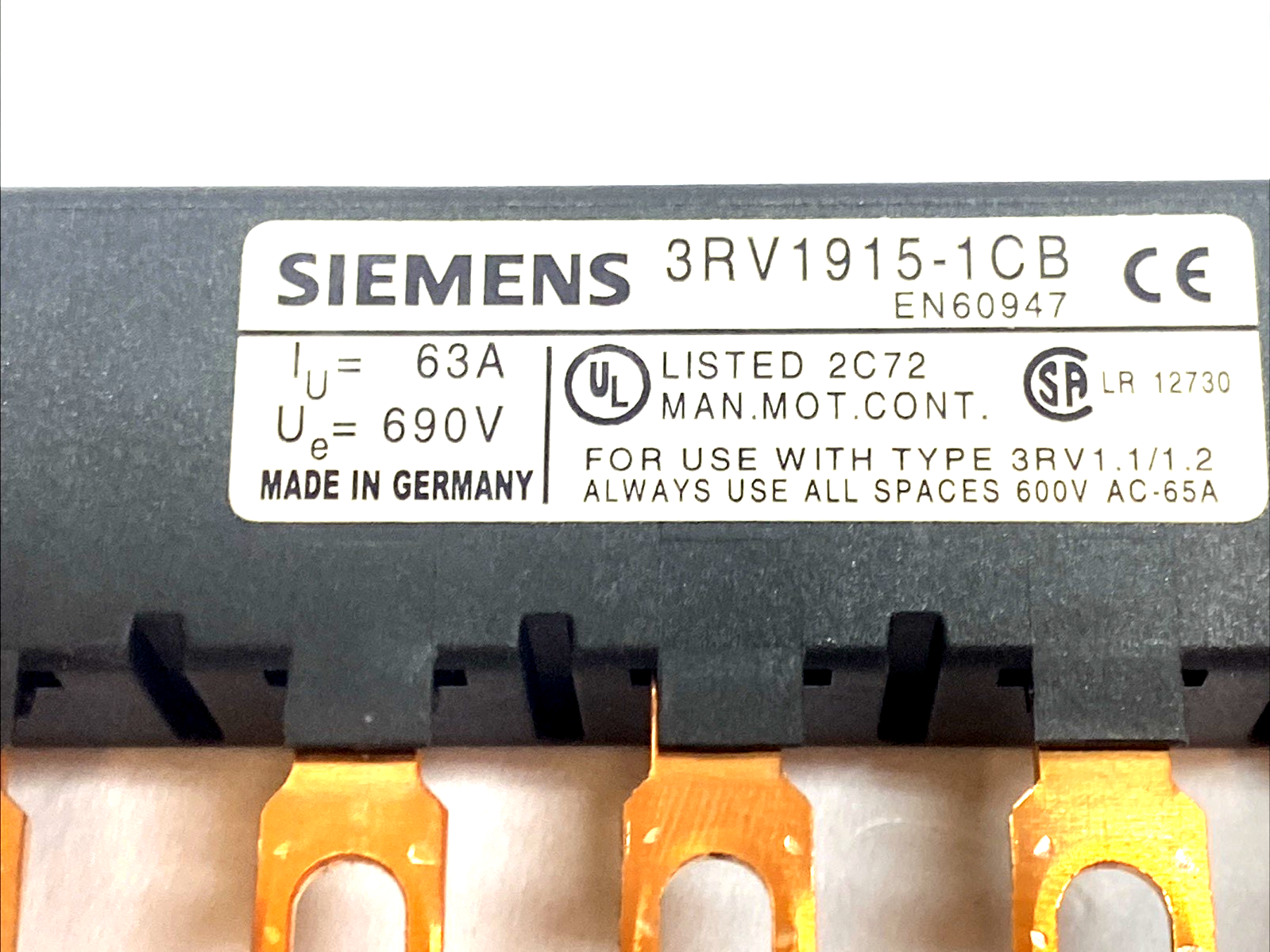 Siemens 3RV1915-1CB 3-Phase Feeder Busbar 4 Breakers - Maverick Industrial Sales