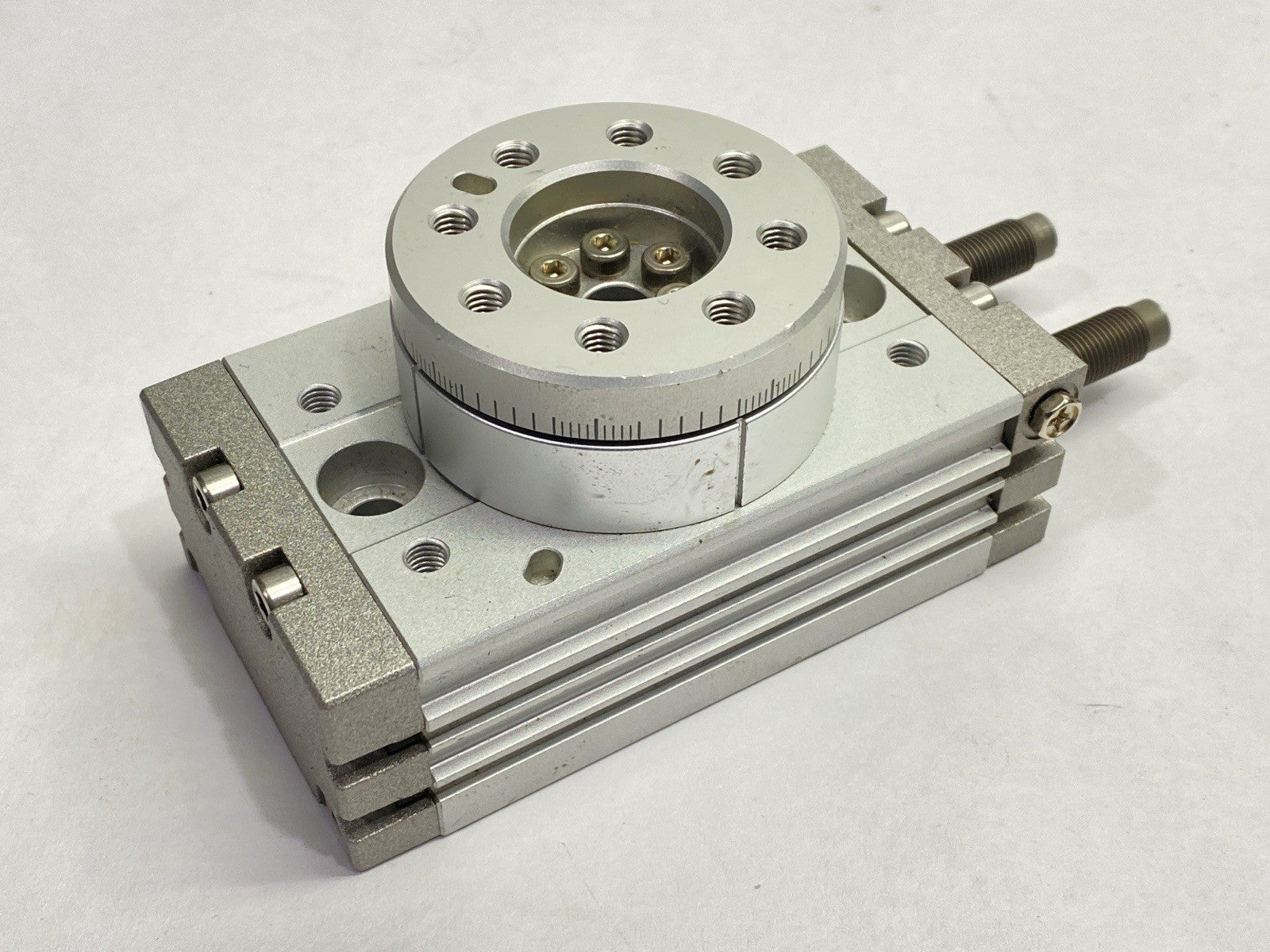 MSQA20R | SMC Pneumatic Rotary Actuator Table 0-190 Degrees - Used - Maverick Industrial Sales