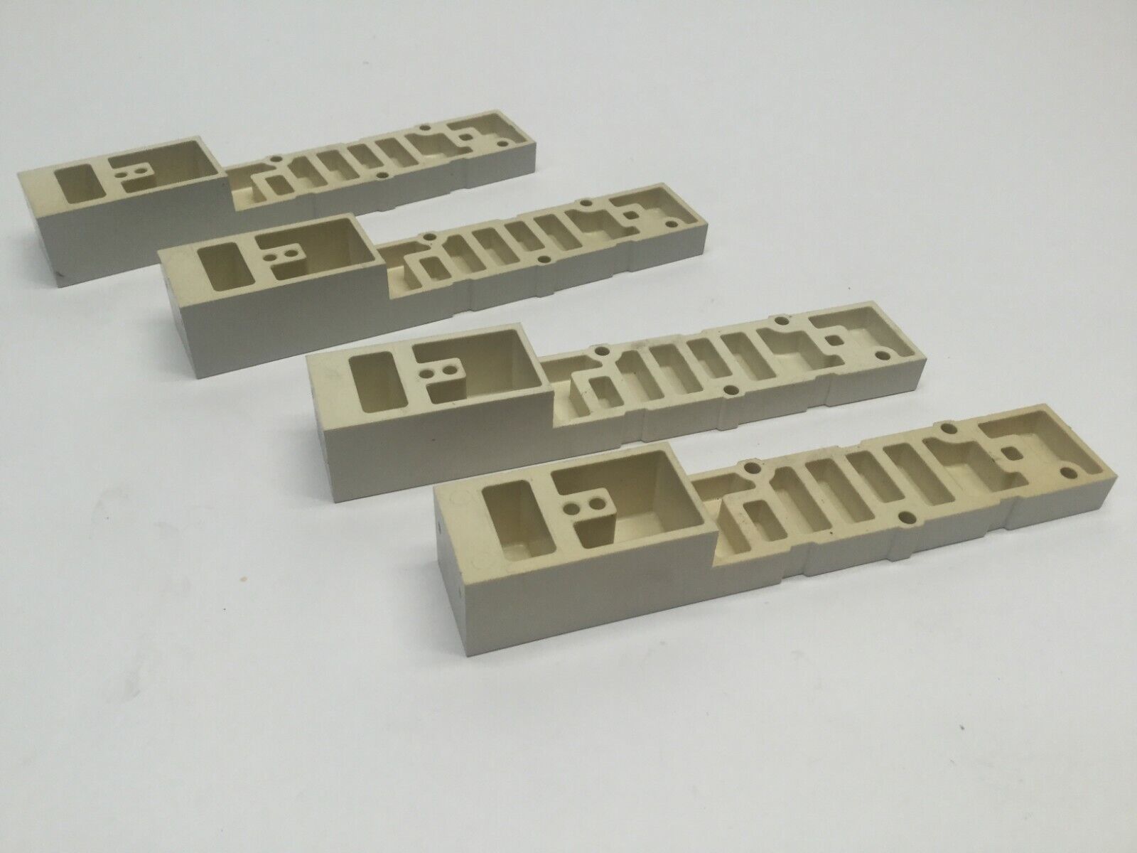 SMC VVQ4000-10A-1 Valve Blank Plates LOT OF 4 - Maverick Industrial Sales
