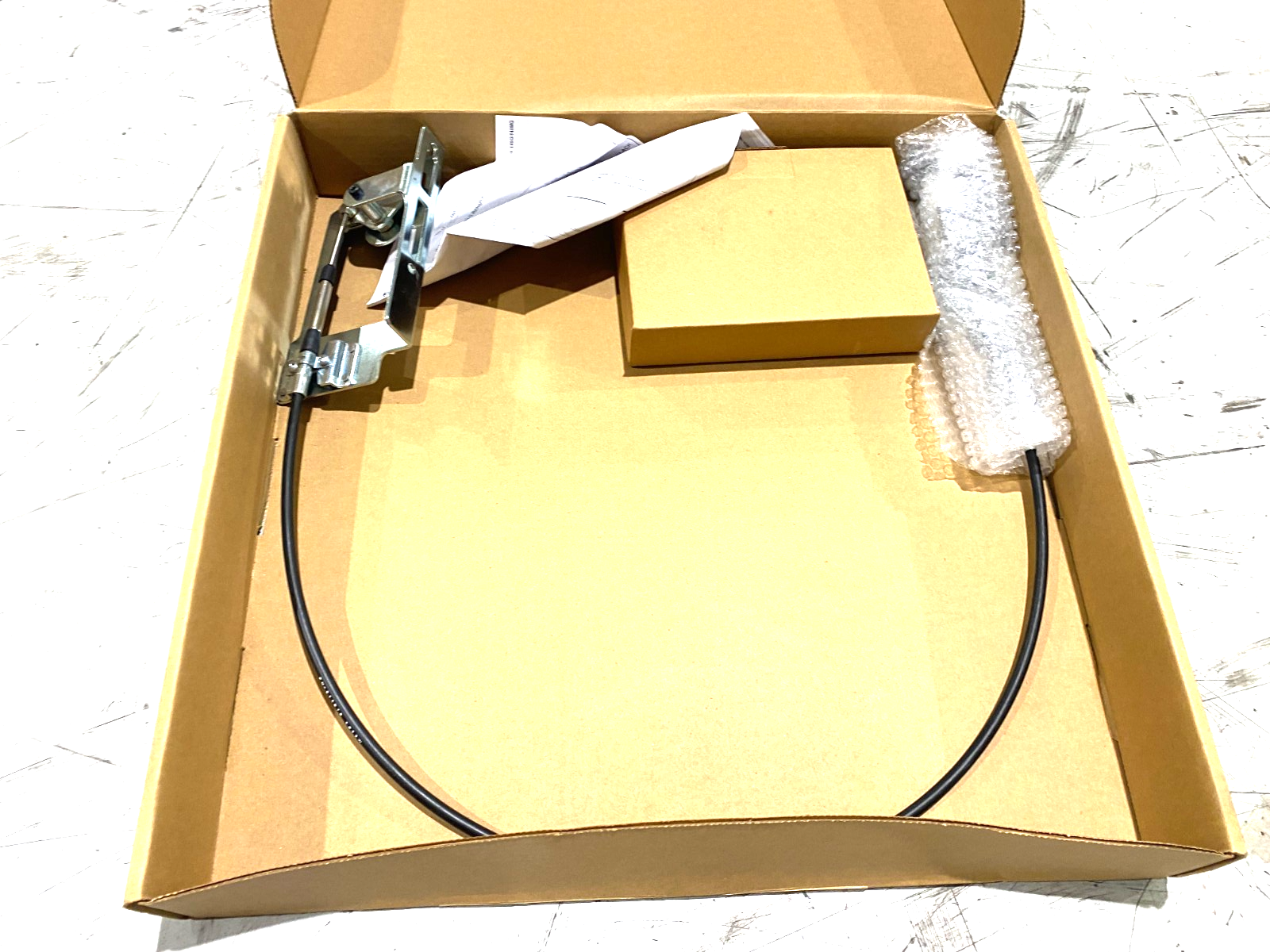 Allen Bradley 140G-G-FCX04 Ser. A Flex Cable Operator for Circuit Breaker 4ft - Maverick Industrial Sales