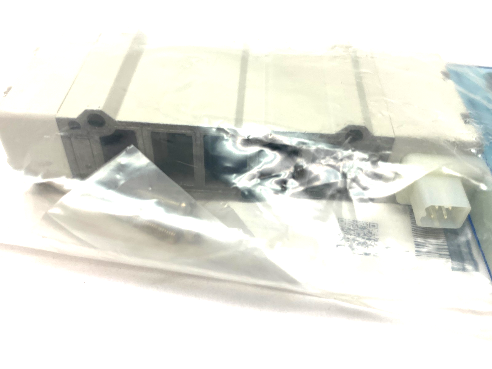 SMC SY7A00-5U1-NA Solenoid Valve 4/5-Port - Maverick Industrial Sales