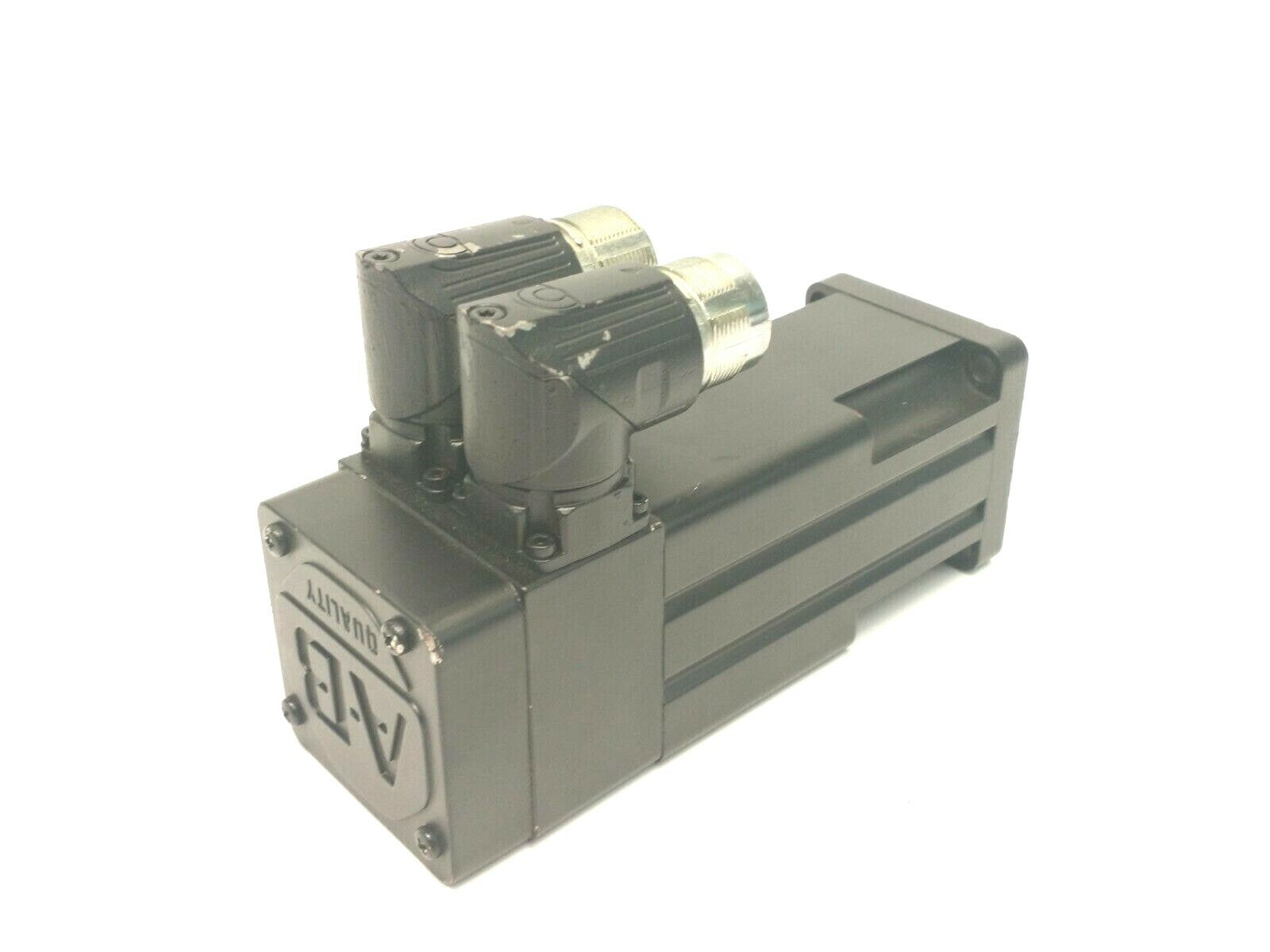 MPL-A1530U-EJ72AA | Allen-Bradley Ser A Low-Inertia Brushless Servo Motor 7000RPM - Used - Maverick Industrial Sales