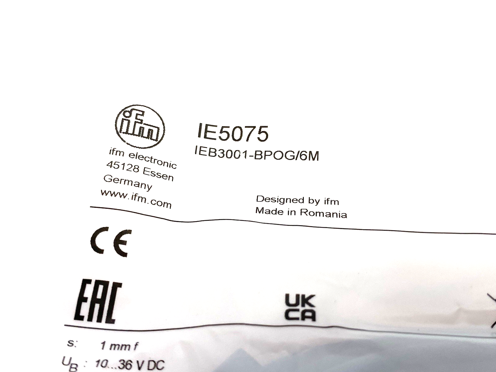 IE5075 | Ifm Short Housing Inductive Sensor, 6m PVC Cable, PNP NO, IEB3001-BPKG/6M - New - Maverick Industrial Sales