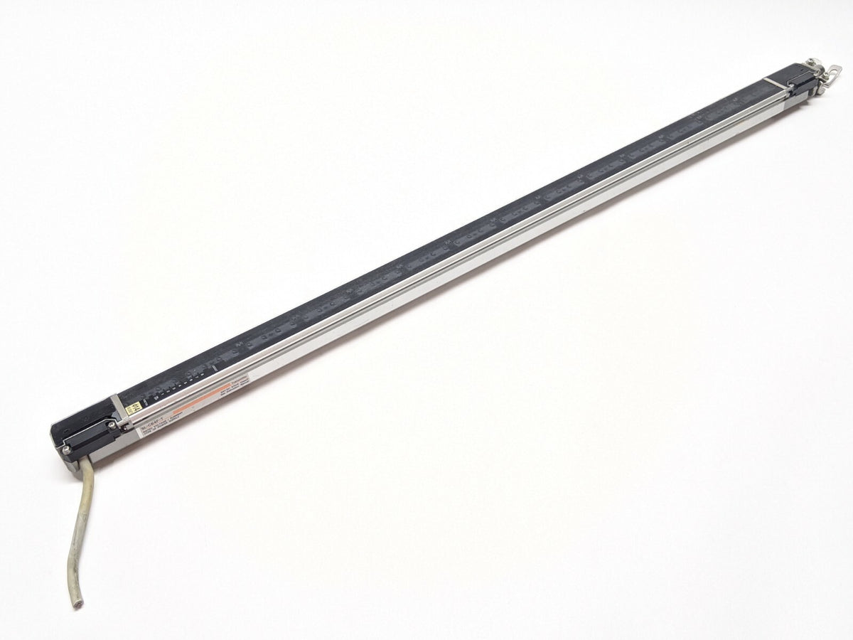 SL-C64F-T | KEYENCE Light Curtain Transmitter - For parts or not working - Maverick Industrial Sales