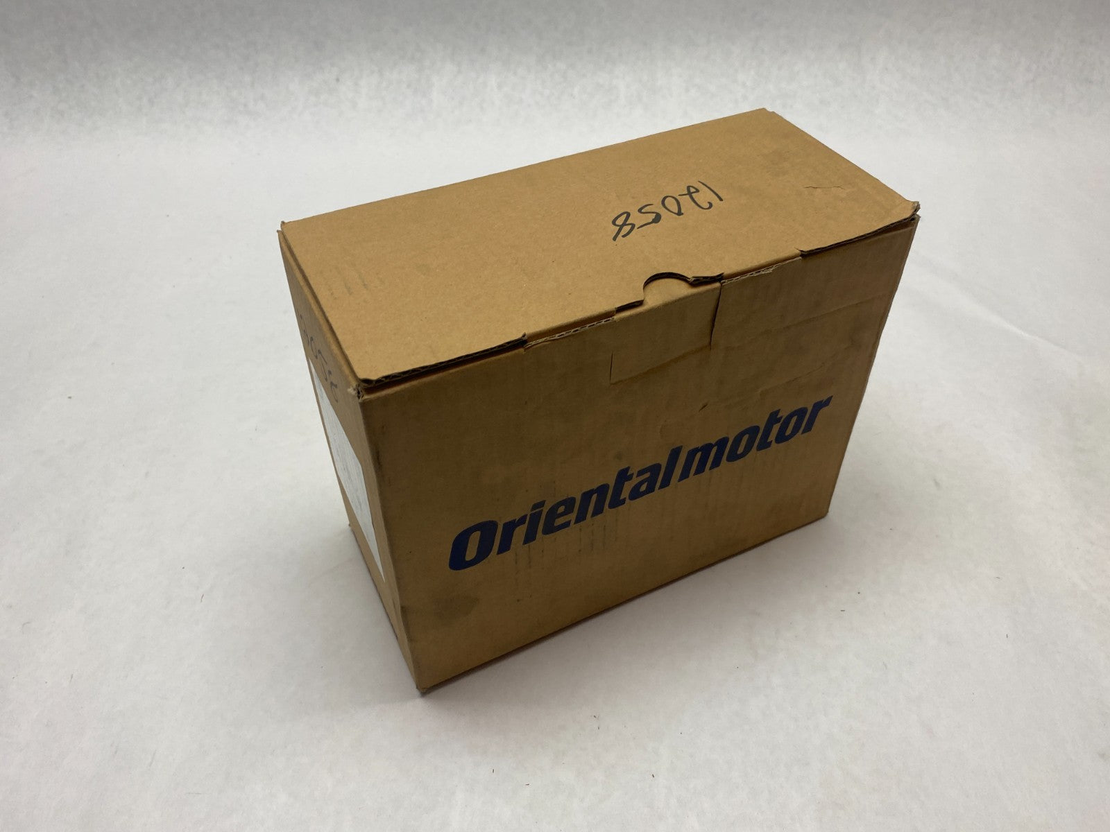 Oriental Motor 5IK90GE-SW2T World K Induction AC Motor Pinion Shaft 1/8HP 90W - Maverick Industrial Sales