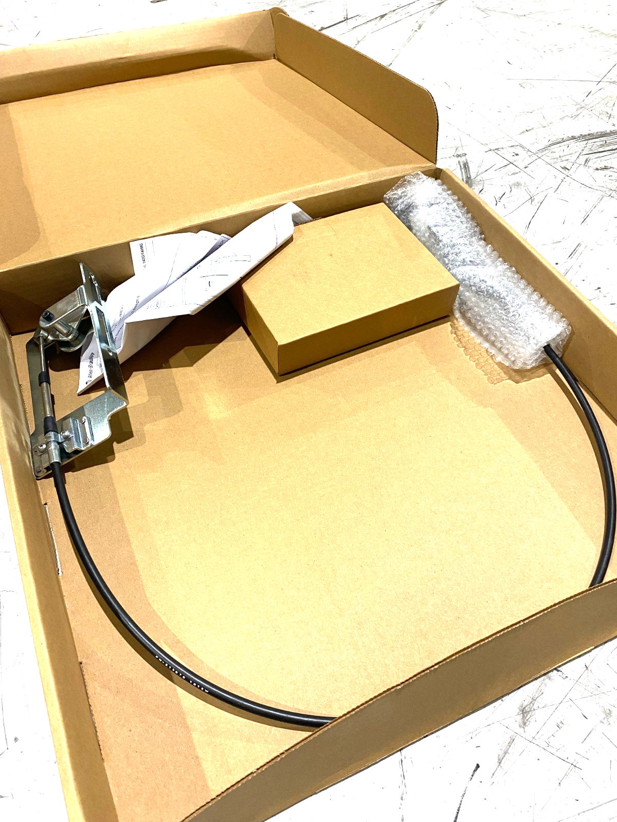 Allen Bradley 140G-G-FCX04 Ser. A Flex Cable Operator for Circuit Breaker 4ft - Maverick Industrial Sales