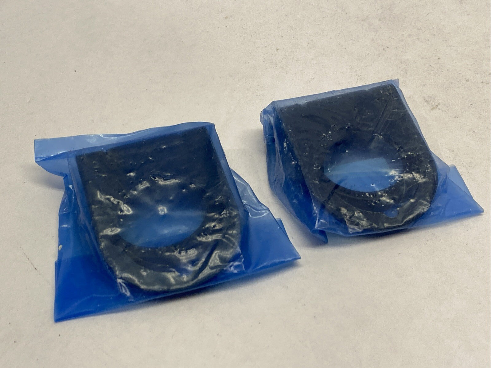 SMC AR30P-270AS LV Bracket Assembly LOT OF 2 - Maverick Industrial Sales
