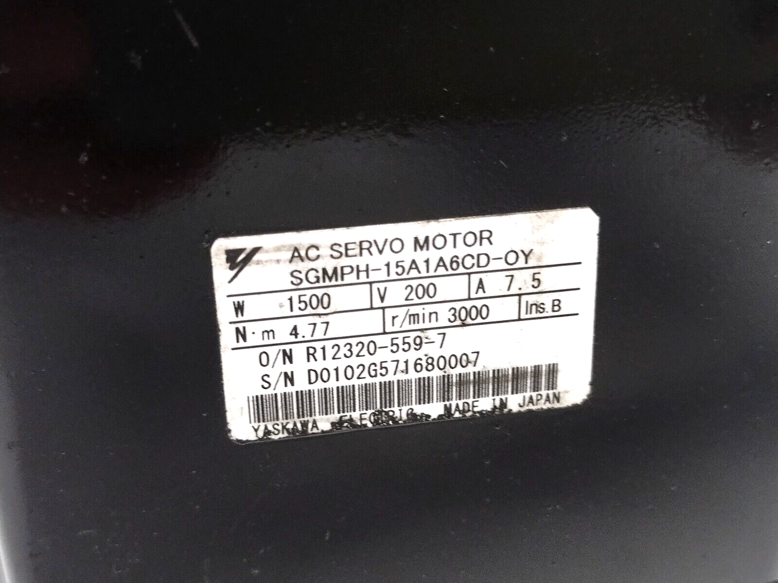 Yaskawa SGMPH-15A1A6CD-OY AC Servo Motor 200V 1500W 7.5A 3000RPM 3/4" Shaft - Maverick Industrial Sales