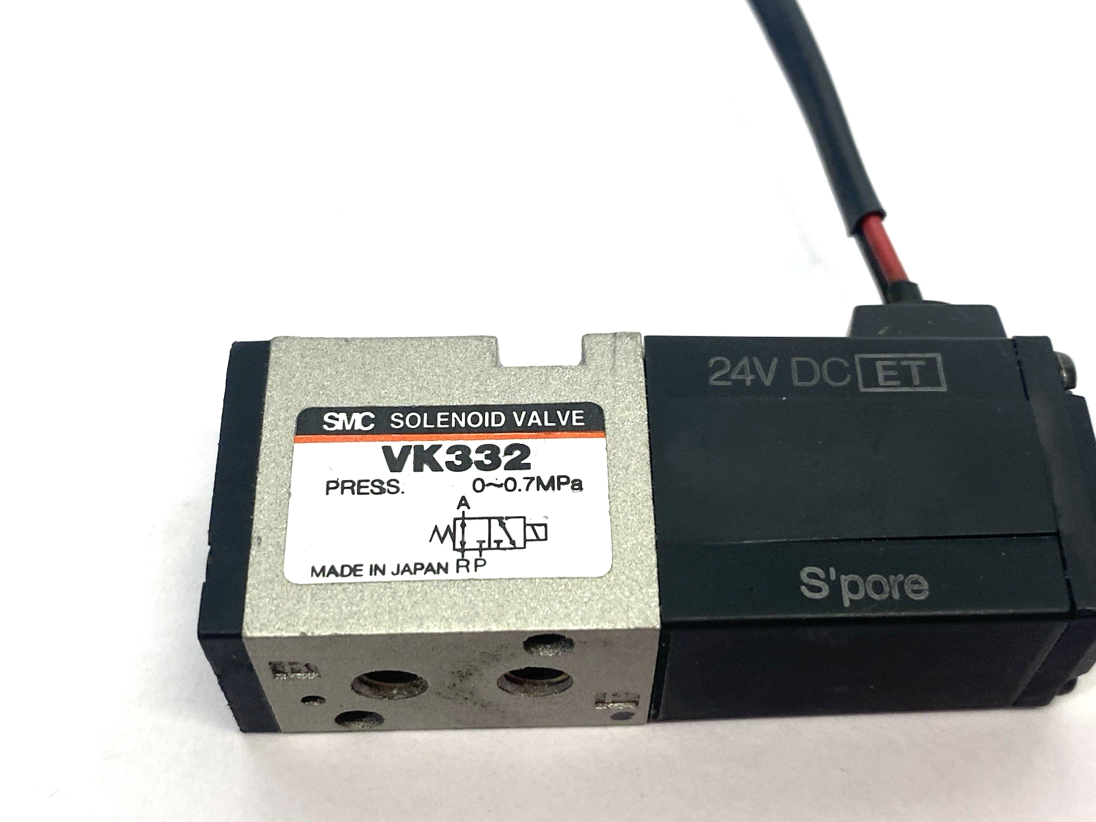 SMC VK332 Direct Operated Poppet 3-Port Solenoid Valve 24VDC 0~0.7MPa - Maverick Industrial Sales
