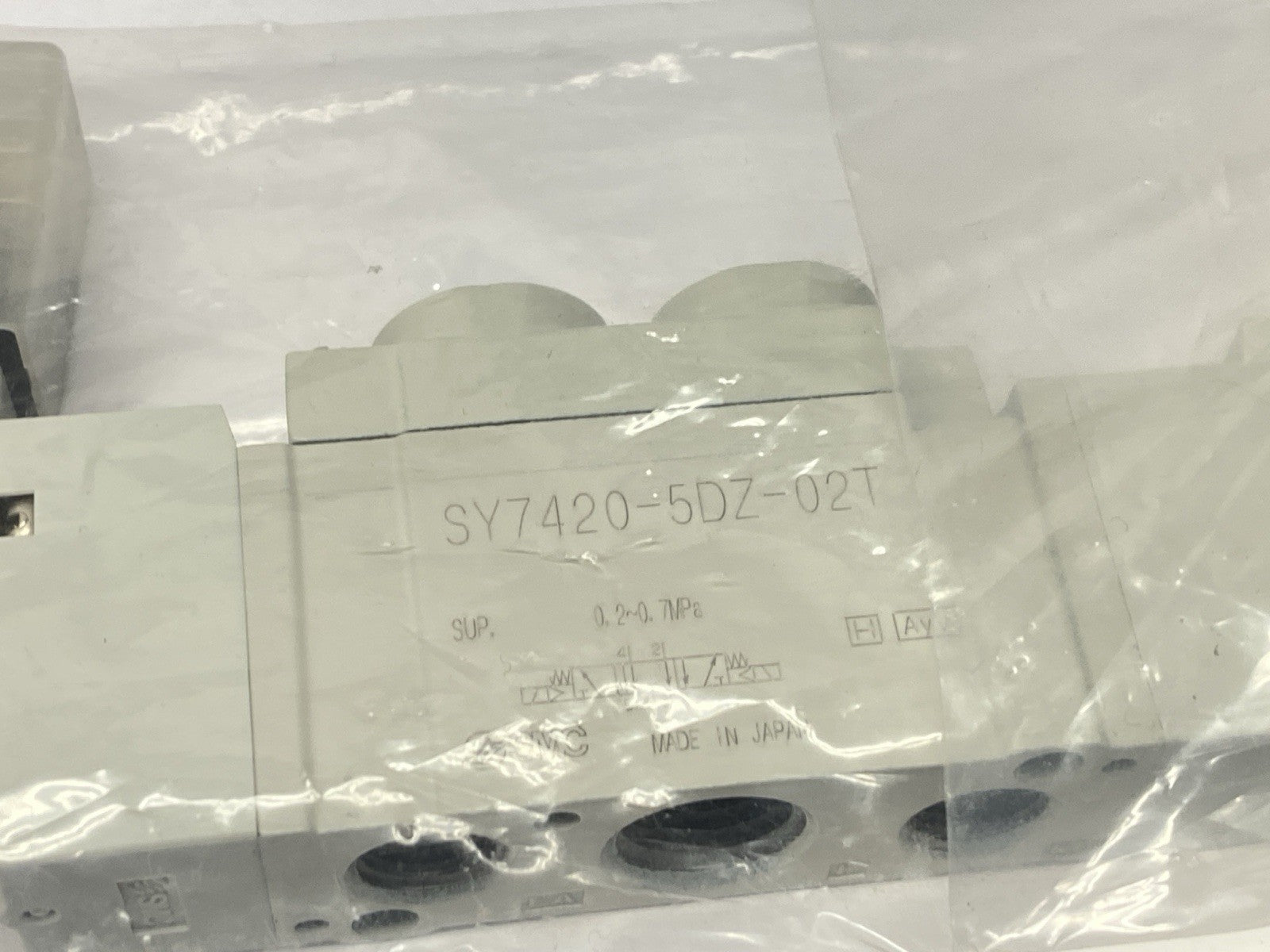 SY7420-5DZ-02T | SMC Pneumatic Solenoid Valve 3-Position 1/4" NPT - New - Maverick Industrial Sales