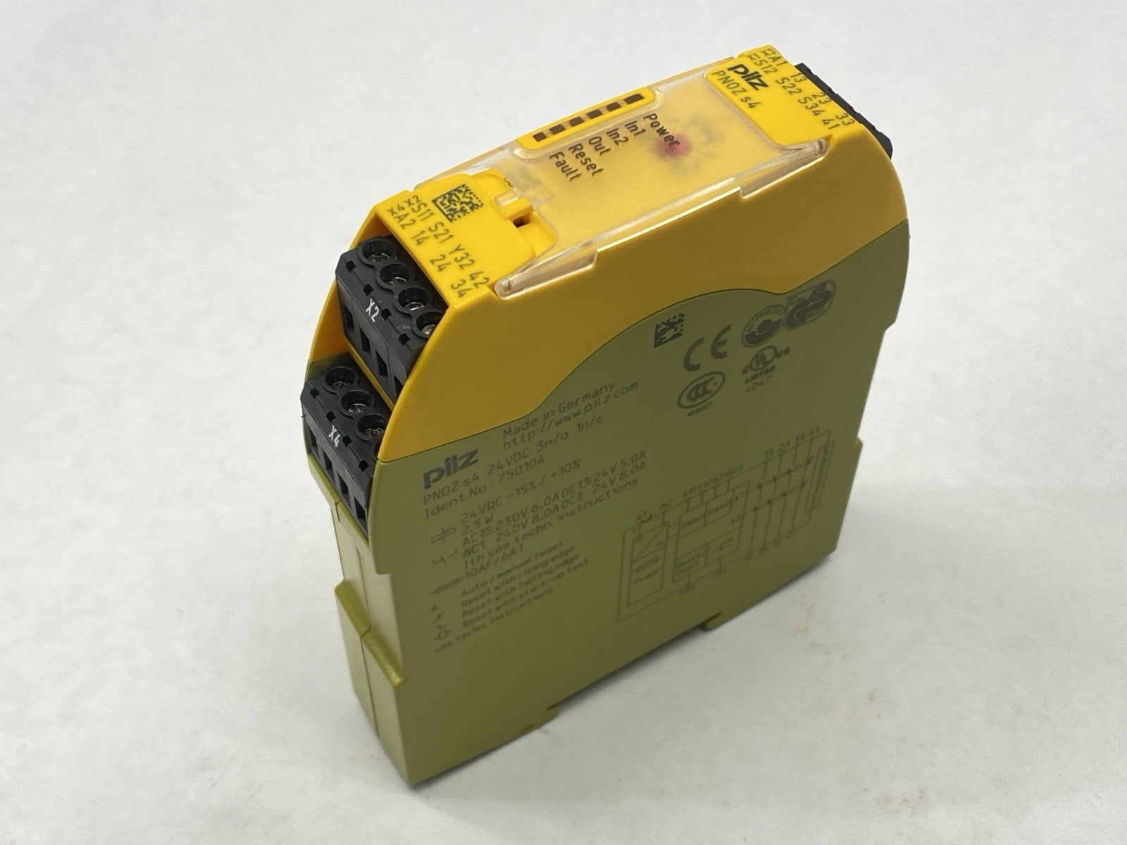 PNOZ s4 24VDC 3n/o 1n/c,750104 | Pilz PNOZ s4 24VDC 3n/o 1n/c Standalone Sigma Safety Relay 750104 - Used - Maverick Industrial Sales