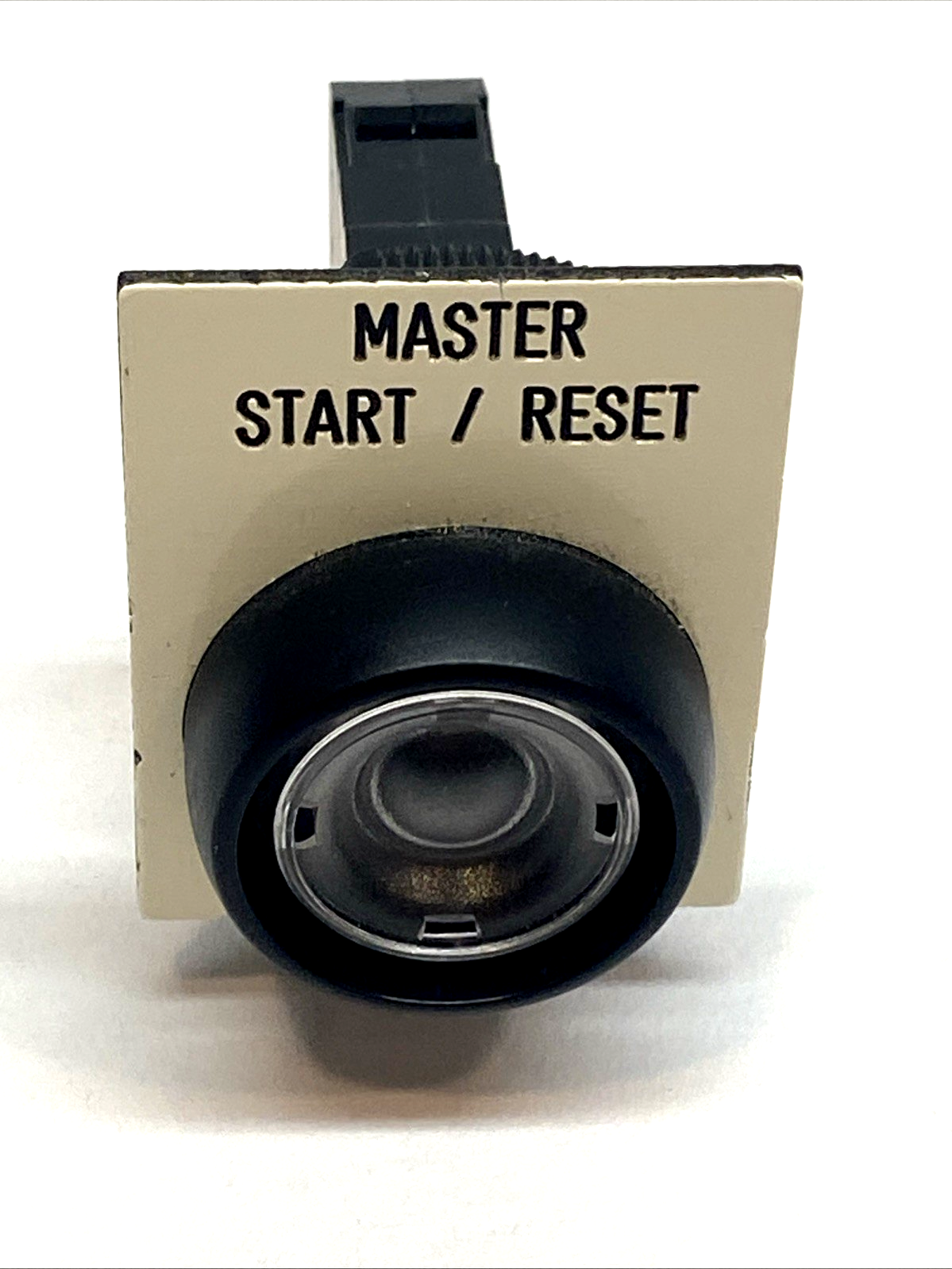 800FALM-LF3 | Allen-Bradley Green 22mm Illuminated Push ButtonW/ 800F-N3G NO COVER - Used - Maverick Industrial Sales