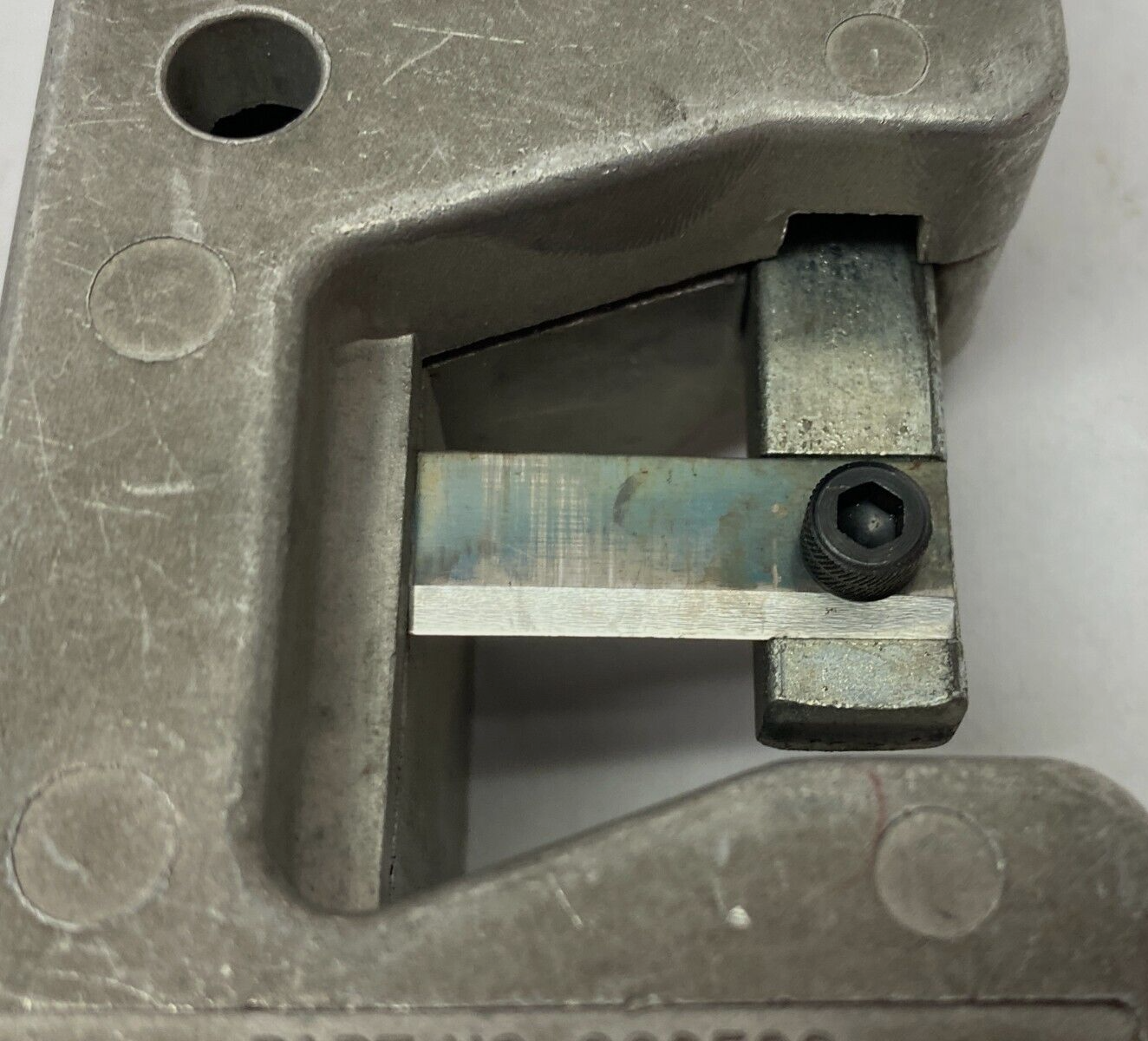 Flexible Steel Lacing C62520 Alligator V-Belt Cutter For D Size or Smaller - Maverick Industrial Sales