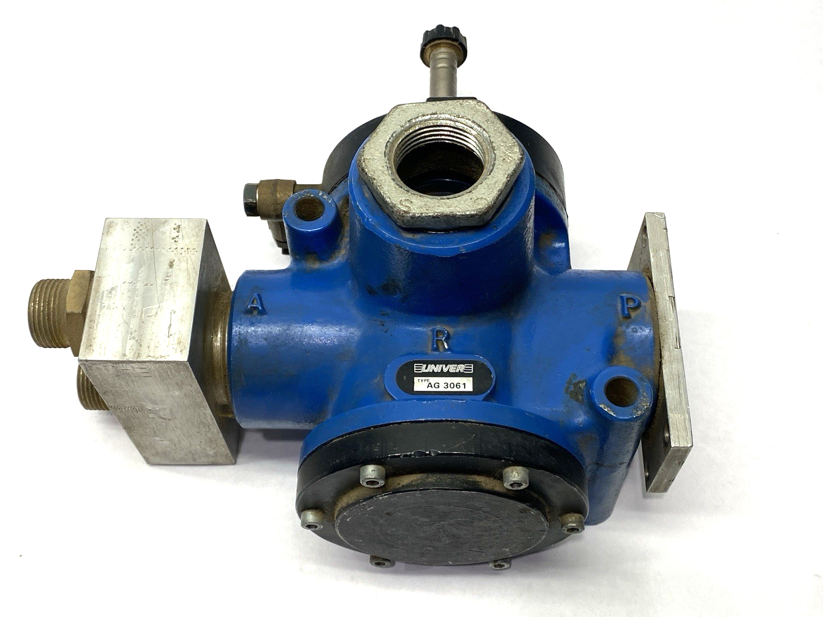 Univer AG 3061 Solenoid Valve w/ AB-00679 - Maverick Industrial Sales