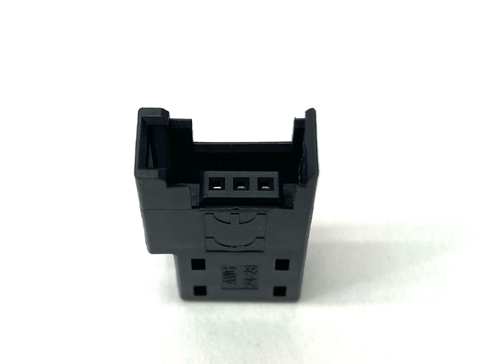Autonics CNE-S03-RE Red Socket Sensor Connector 3-Pin AWG24-26 LOT OF 10 - Maverick Industrial Sales