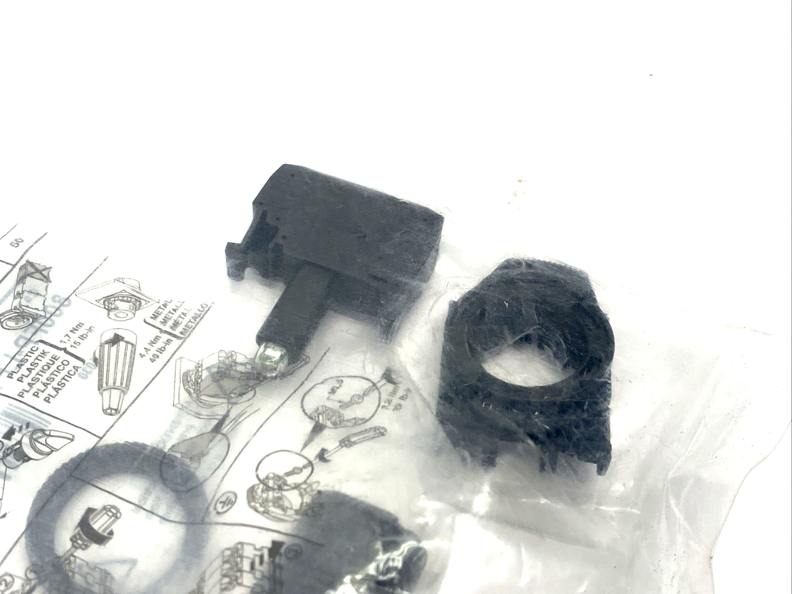800FP-LF7 | Allen Bradley Ser. A 22mm Momentary Push Button Kit 800F-Q3G, 800F-Q10 - New – Open box - Maverick Industrial Sales