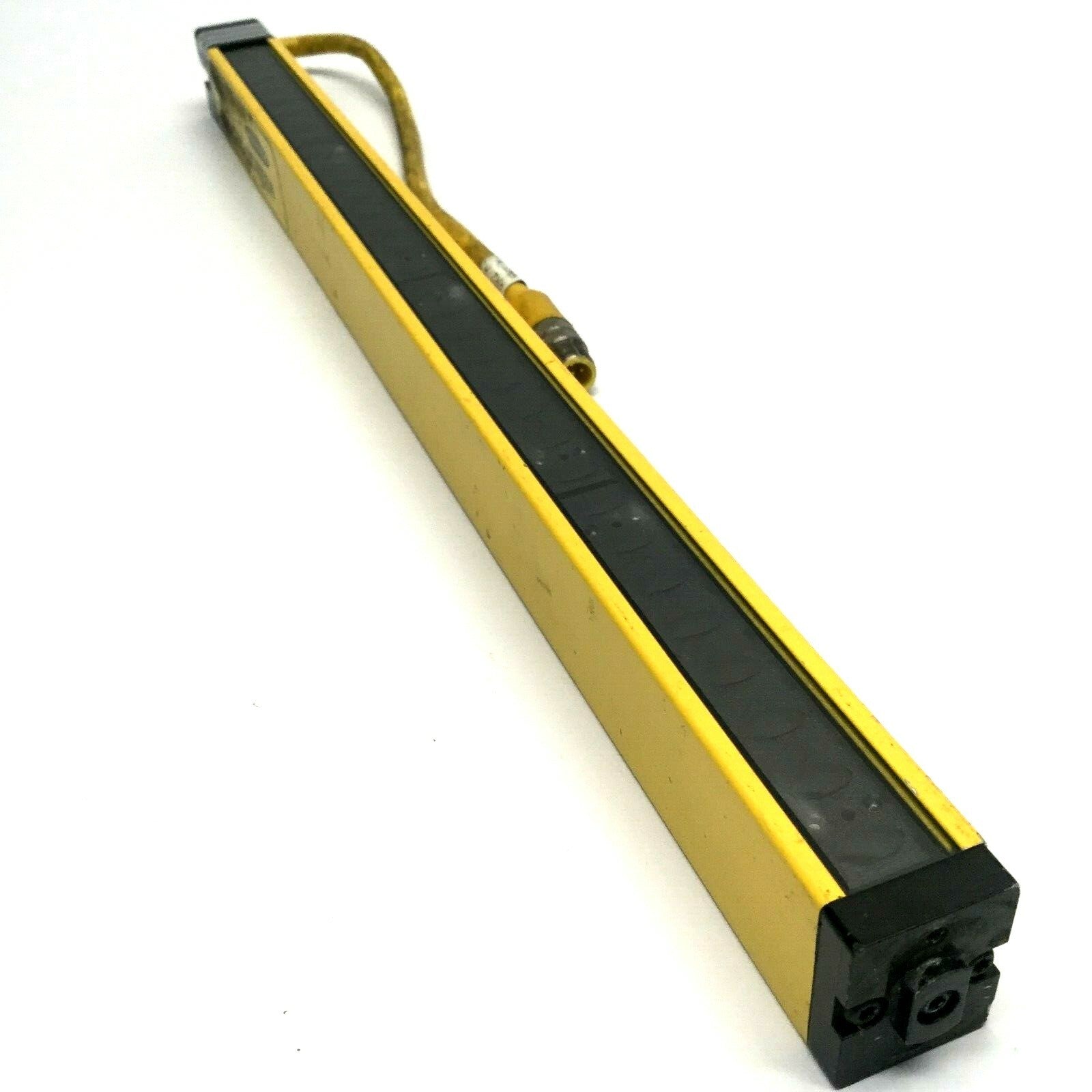 Banner USR1624YP2 Micro Screen Light Curtain Receiver 49608 - Maverick Industrial Sales