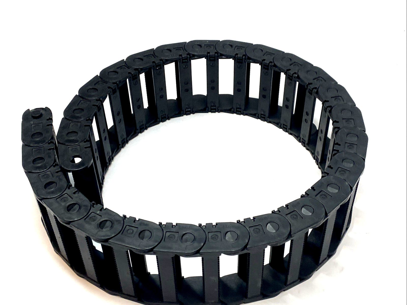 1400.068.100 | Igus E2 Energy Chain 27 Links - New Other - Maverick Industrial Sales