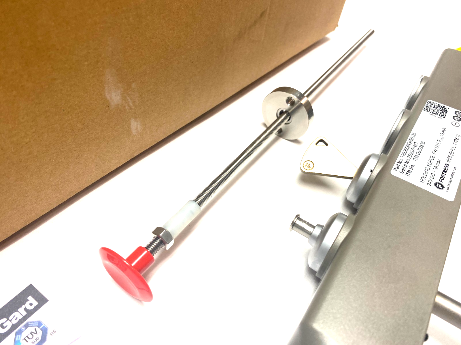 Fortress Interlocks THERZSNSMELQ5 tGard Safety Interlock Actuator Hinged 222838 - Maverick Industrial Sales