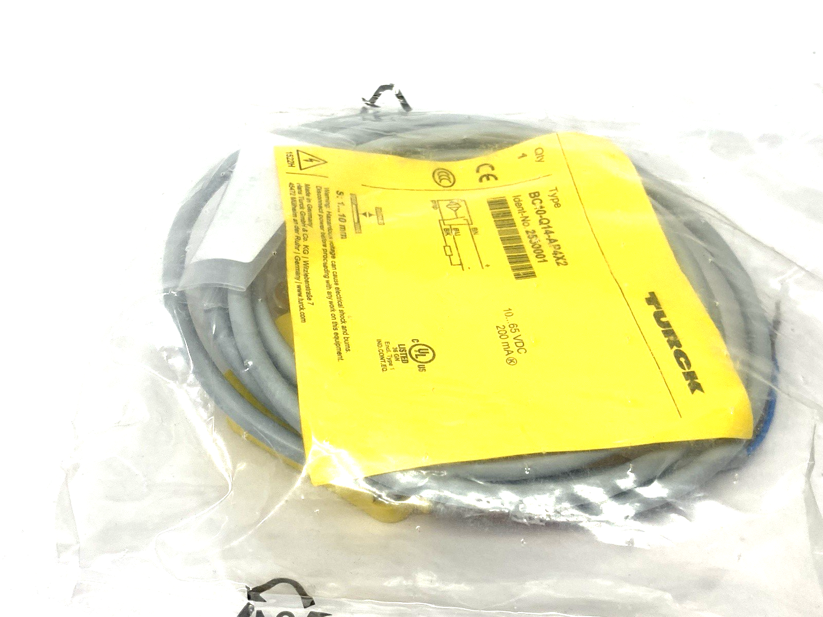 BC10-Q14-AP4X2 | Turck Rectangular Capacitive Sensor NO contact PNP output 2530001 - New - Maverick Industrial Sales