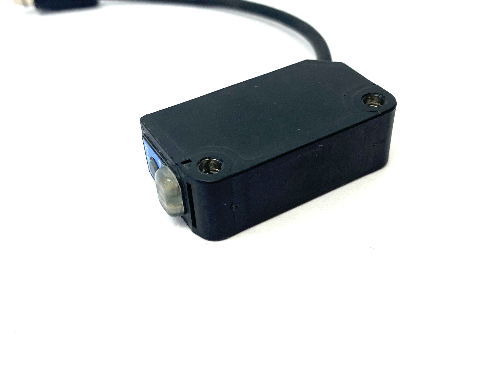 Keyence PZ-V72P Built in Amplifier Photoelectric Sensor Square Reflective M8 Con - Maverick Industrial Sales