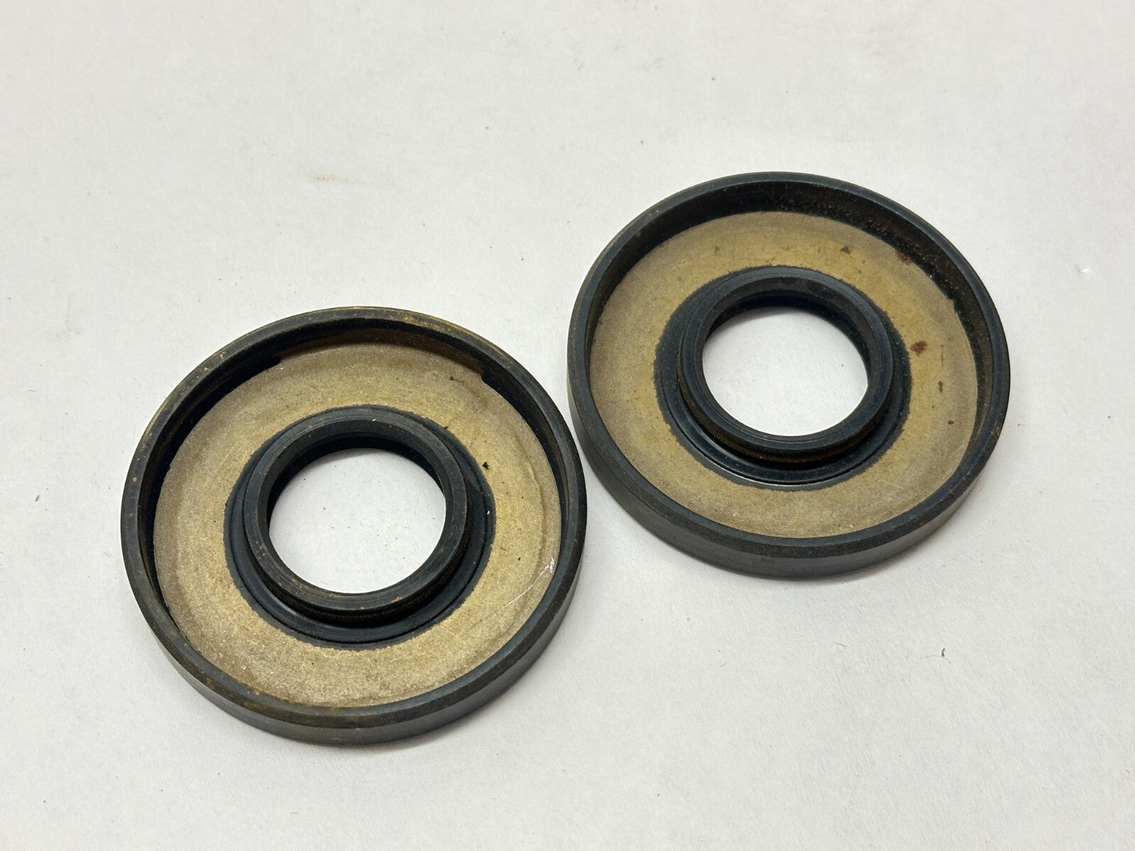 National Federal Mogul 321516 Oil Seal LOT OF 2 - Maverick Industrial Sales