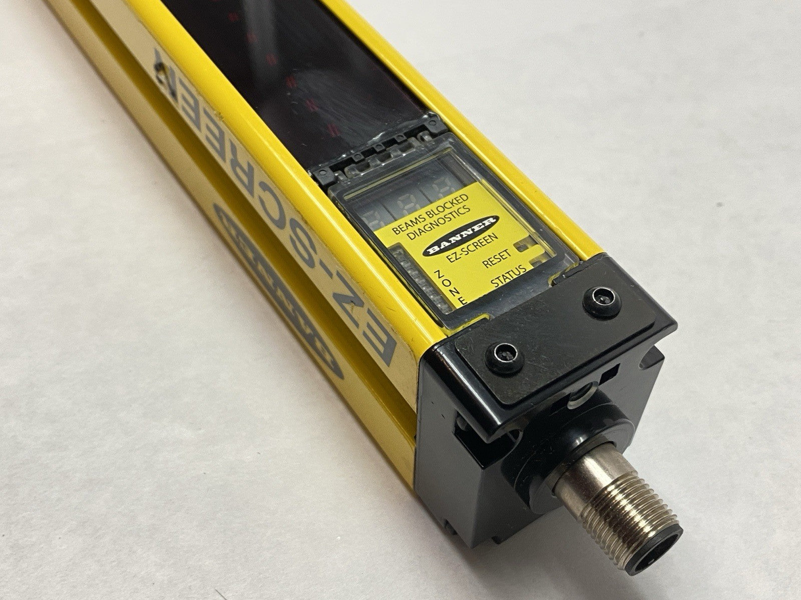 SLSR14-1200Q8 | Banner EZ-SCREEN Light Curtain Receiver 1200mm Range 71227 - New – Open box - Maverick Industrial Sales