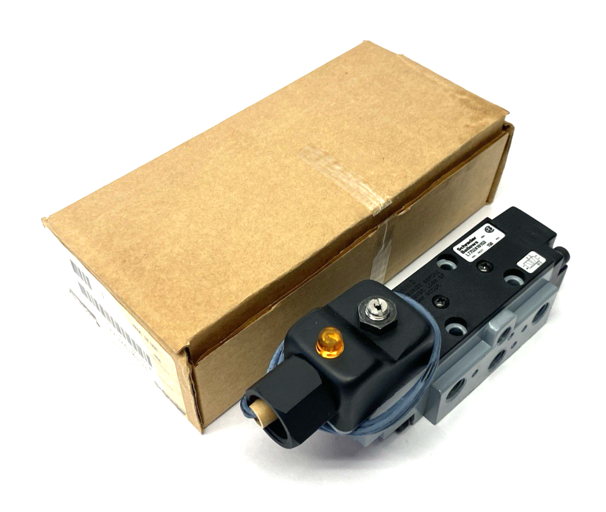 L7752410153 | Parker Schrader Bellows Valvair SprintTM Single Solenoid Valve DPP - New – Open box - Maverick Industrial Sales