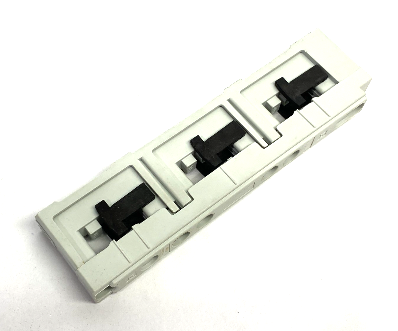 Siemens 8US1923-3UA01 Busbar Holder Bracket - Maverick Industrial Sales