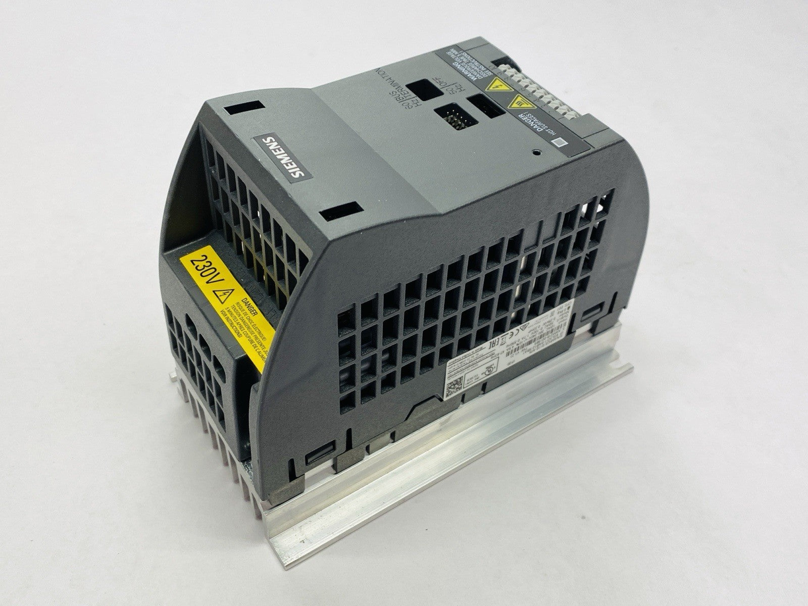 Siemens 6SL3211-0AB12-5BA1 SINAMICS G110 AIN Frequency Converter AC Drive - Maverick Industrial Sales