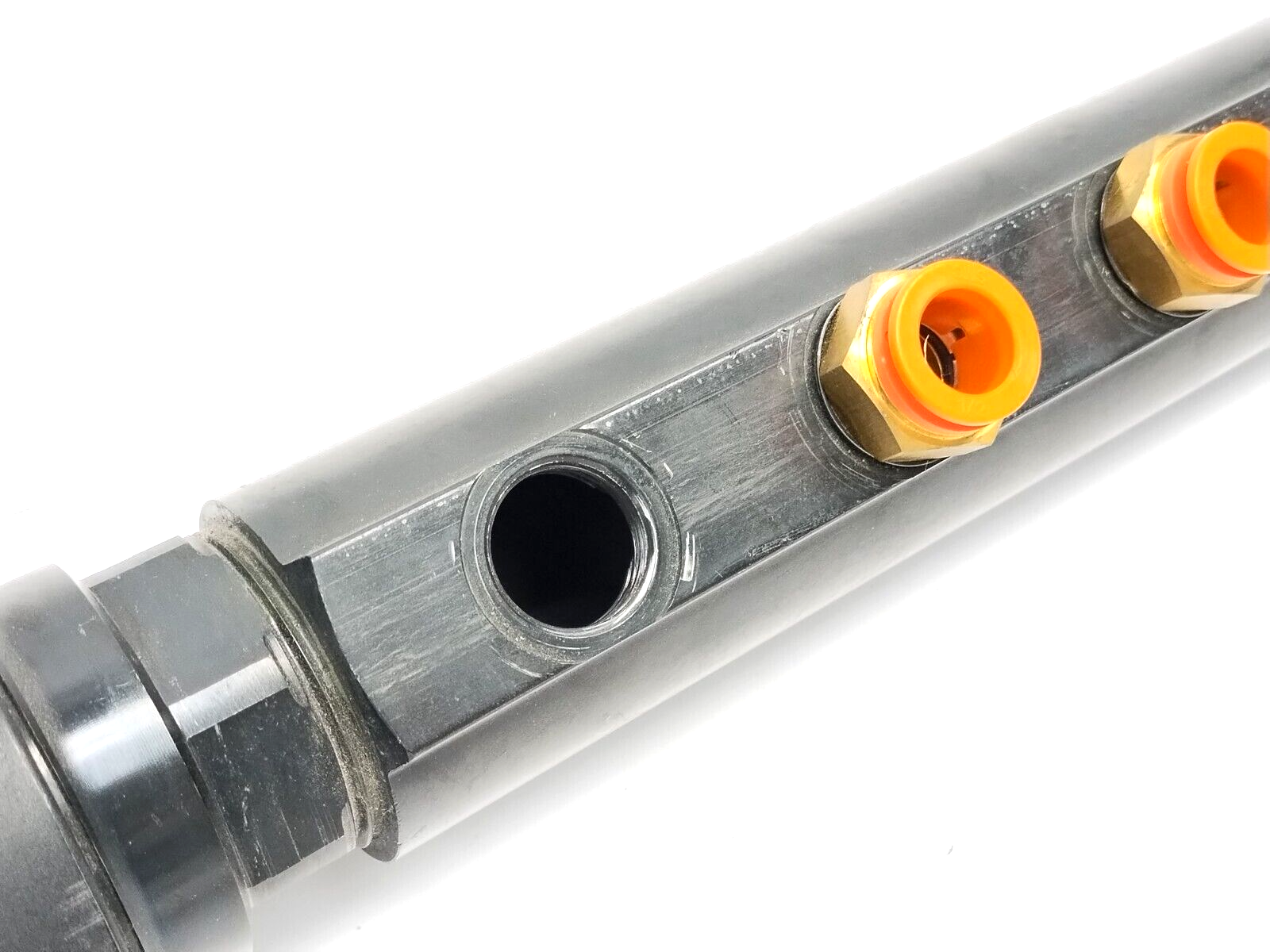 Parker 6651 40 12 04 Transair 4-Port Manifold, 1-1/2" Pipe OD, MISSING FITTING - Maverick Industrial Sales
