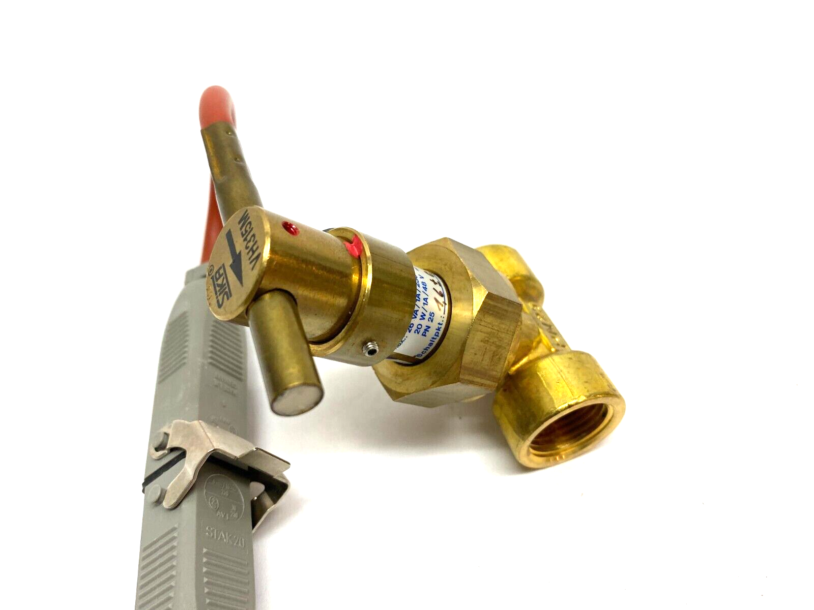 Sika VH315M Brass Round Body Flow Switch Fem Pipe Connection - Maverick Industrial Sales