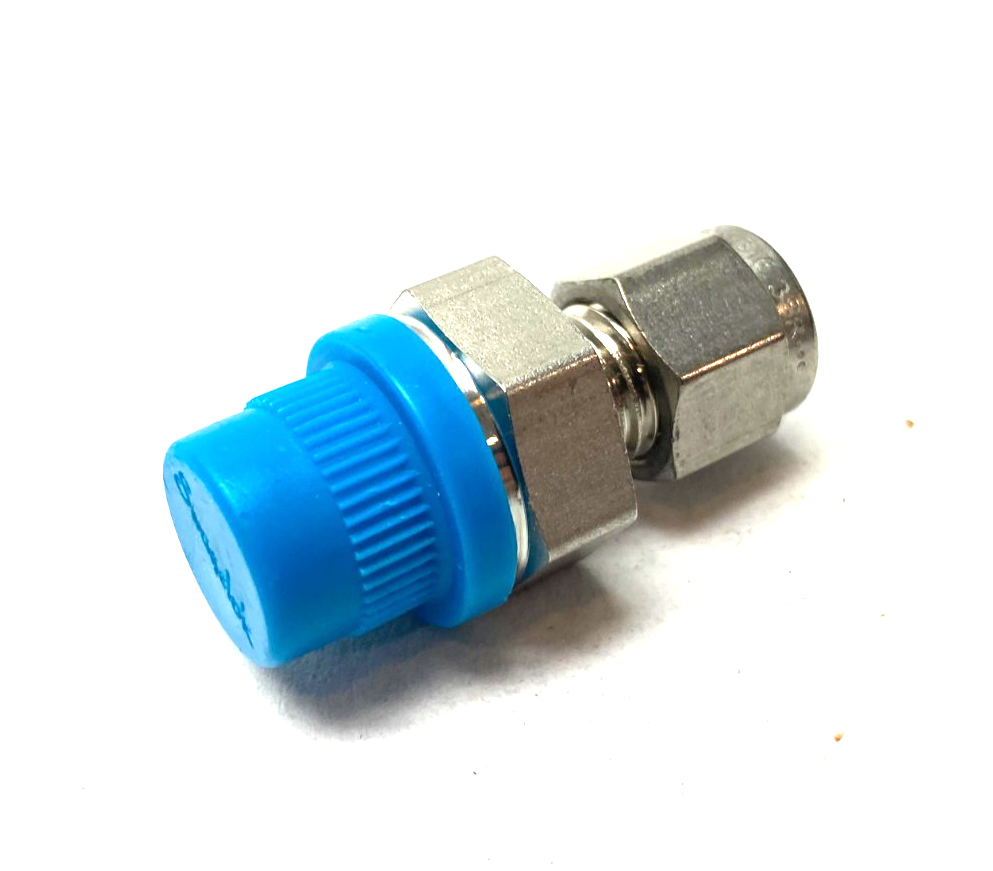 SS-400-1-4RP | Swagelok Stainless Steel Male Tube Connector Fitting 1/4" ISO - New – Open box - Maverick Industrial Sales