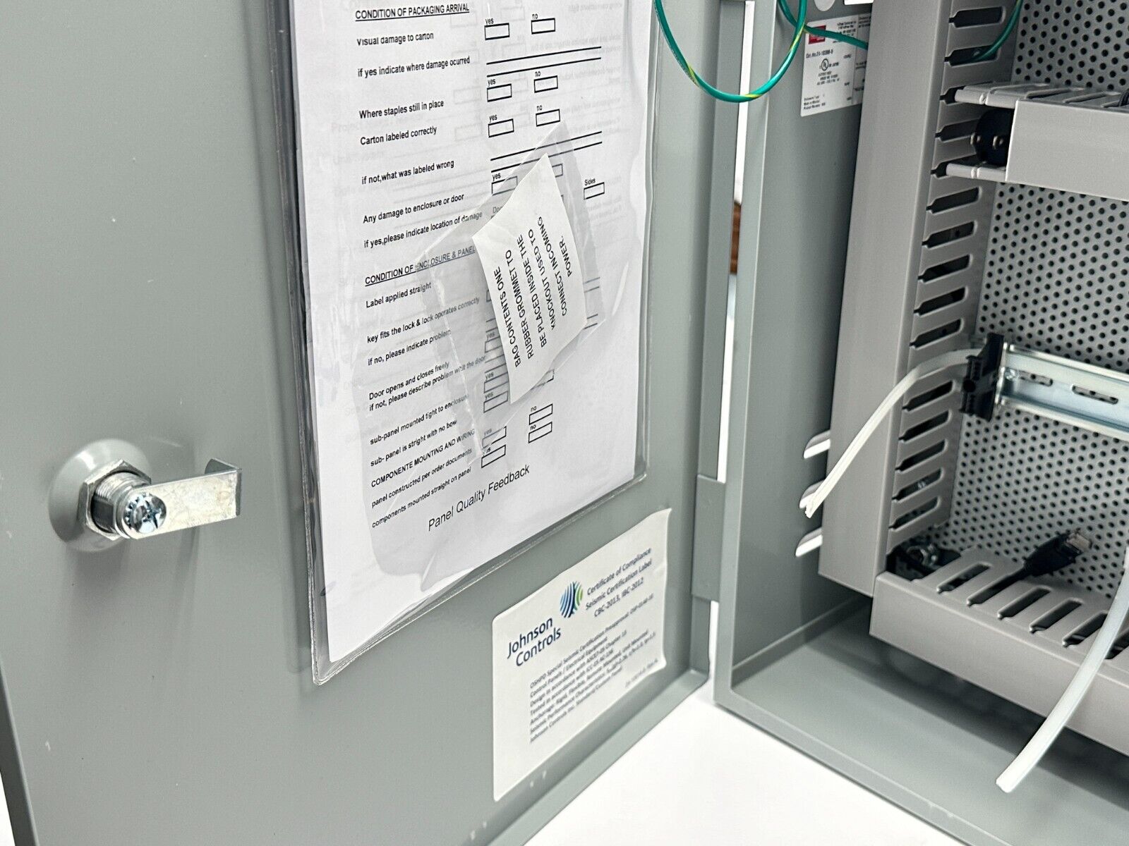 Johnson Controls P2ABN-AB001NA0 SNE Series Control Panel MISSING M4-SNE11000-0 - Maverick Industrial Sales