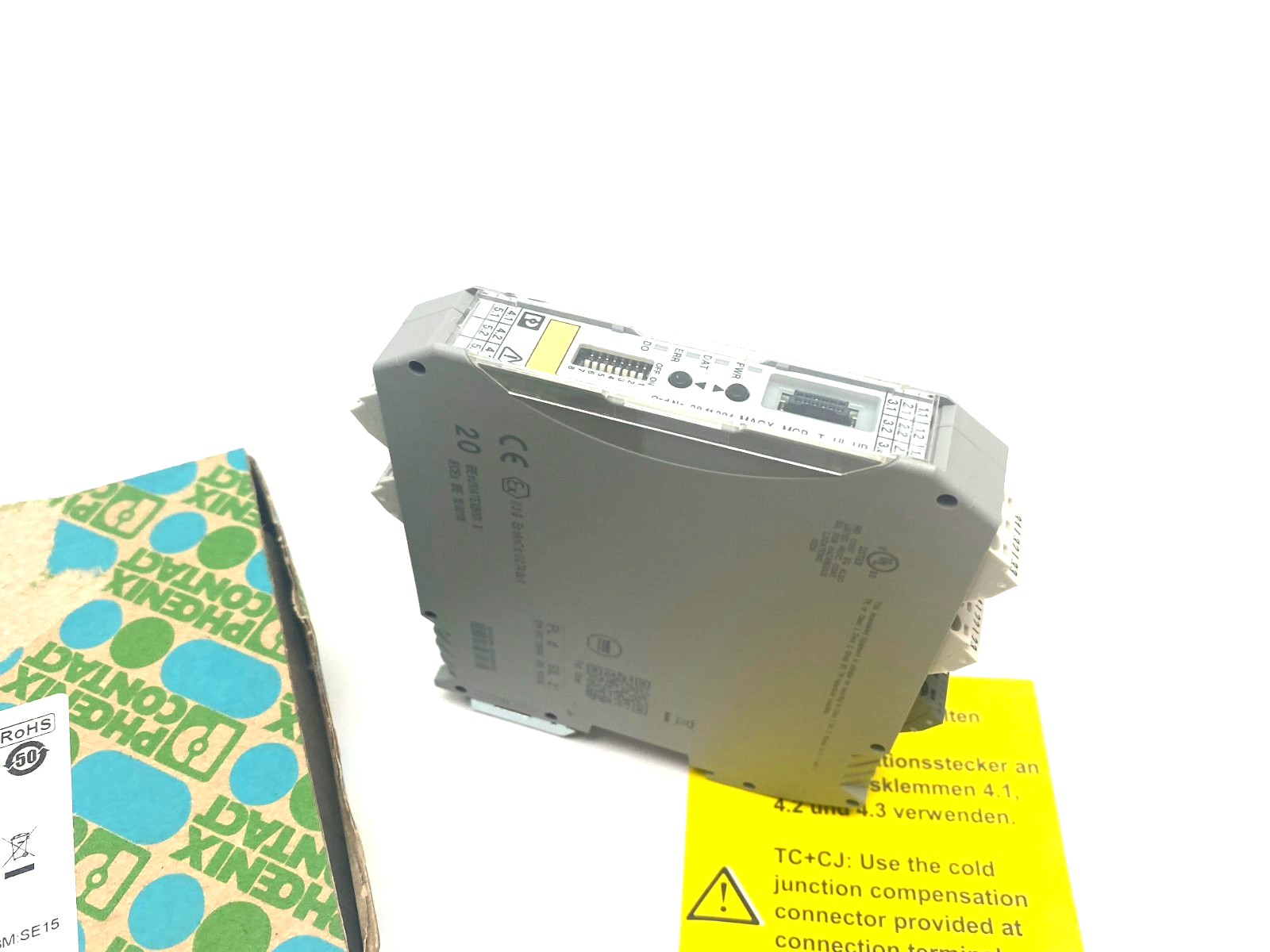 Phoenix Contact MACX MCR-T-UI-UP Prgmbl Temperature Measuring Transducer 2811394 - Maverick Industrial Sales