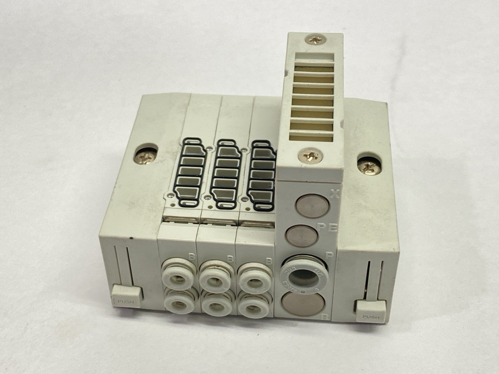 SS5Y3-60-03U-4 | SMC Pneumatic Manifold Assembly Cassette Body - Used - Maverick Industrial Sales