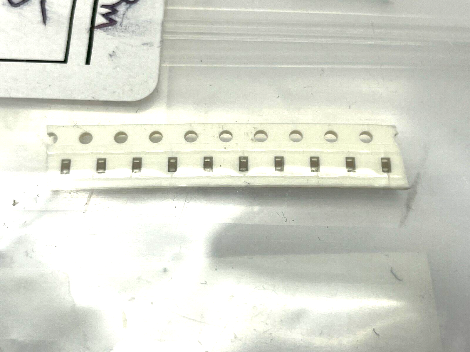 KEMET C1210C391KDGACAUTO Ceramic Capacitor 390 pF ±10% 1000V LOT OF 20 - Maverick Industrial Sales