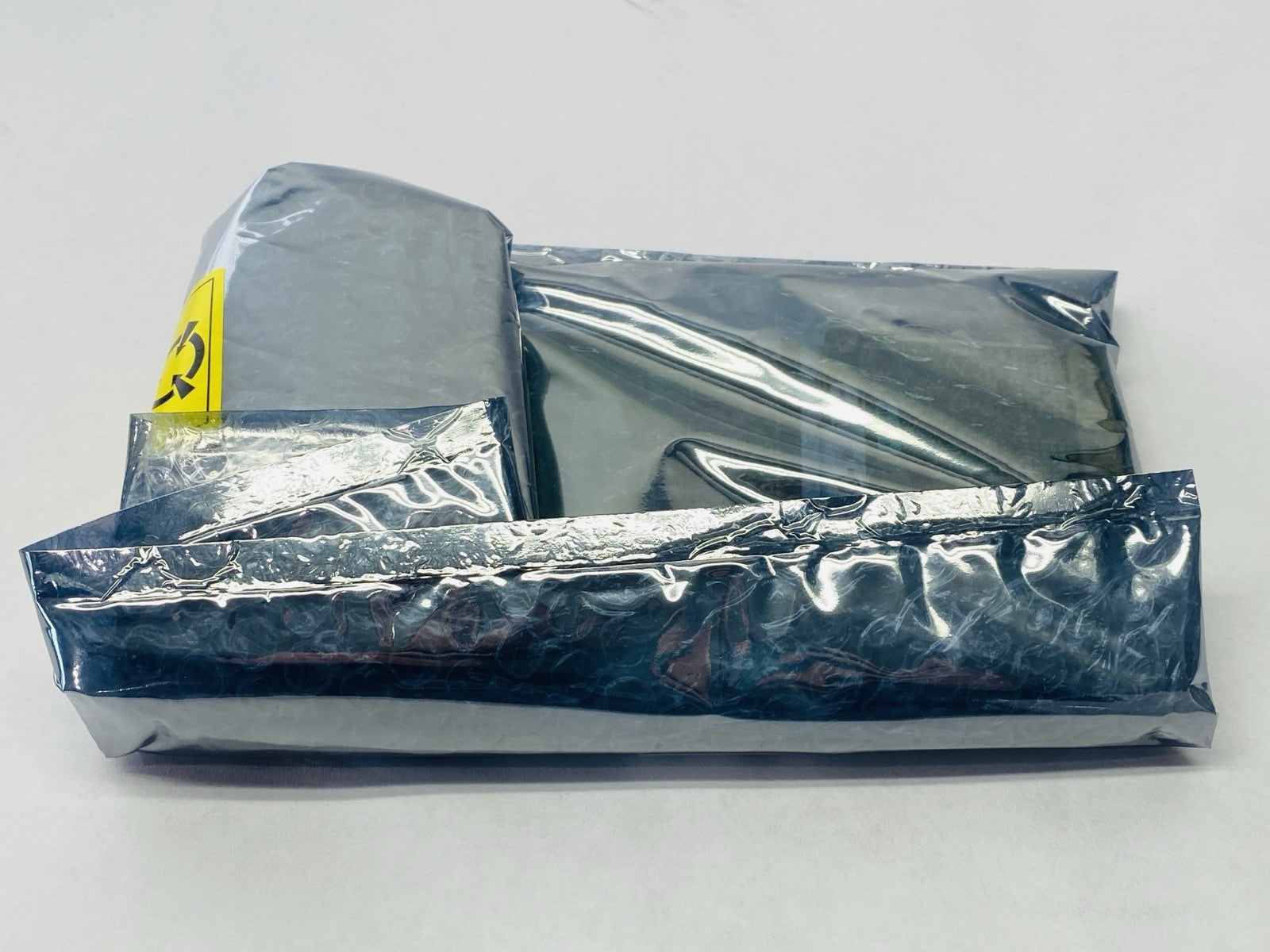 National Instruments 778572-27 32 Channel 2-Wire PXI Multiplexer Switch PXI-2527 - Maverick Industrial Sales