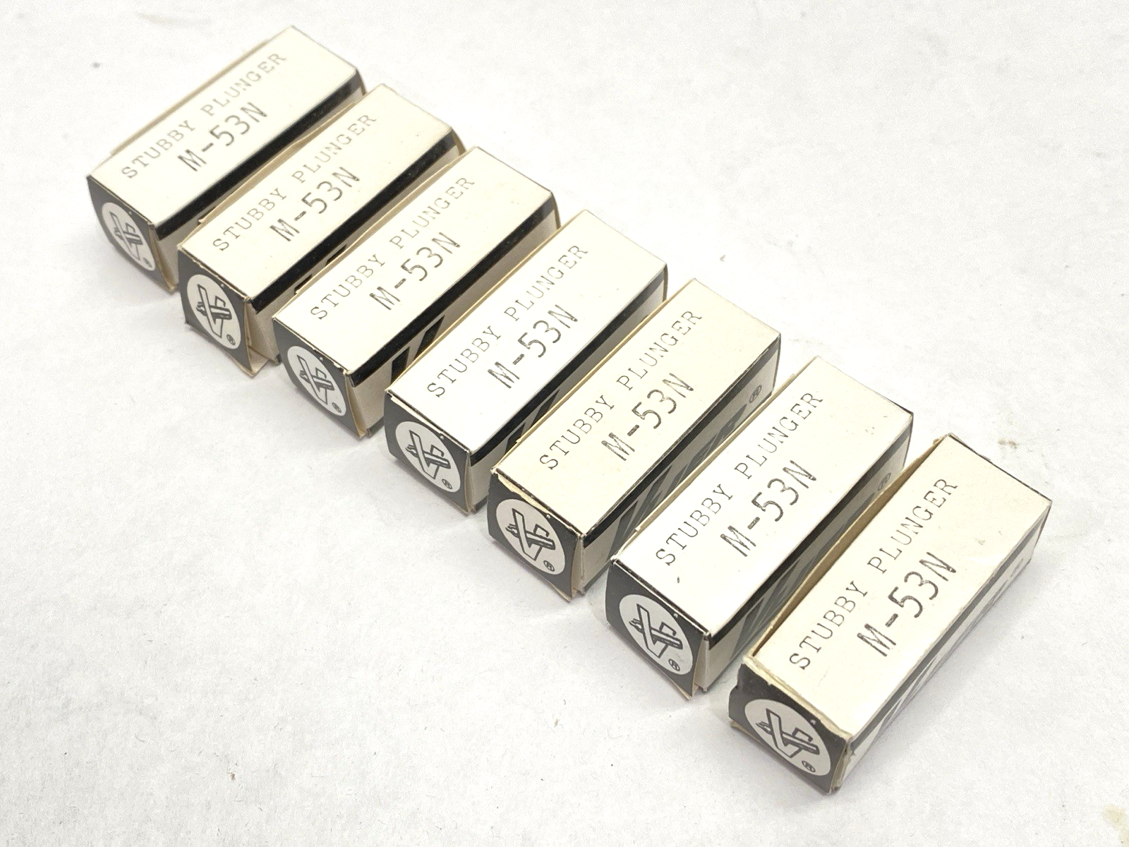 M-53N | Vlier Stubby Spring Plunger LOT OF 7 - New – Open box - Maverick Industrial Sales