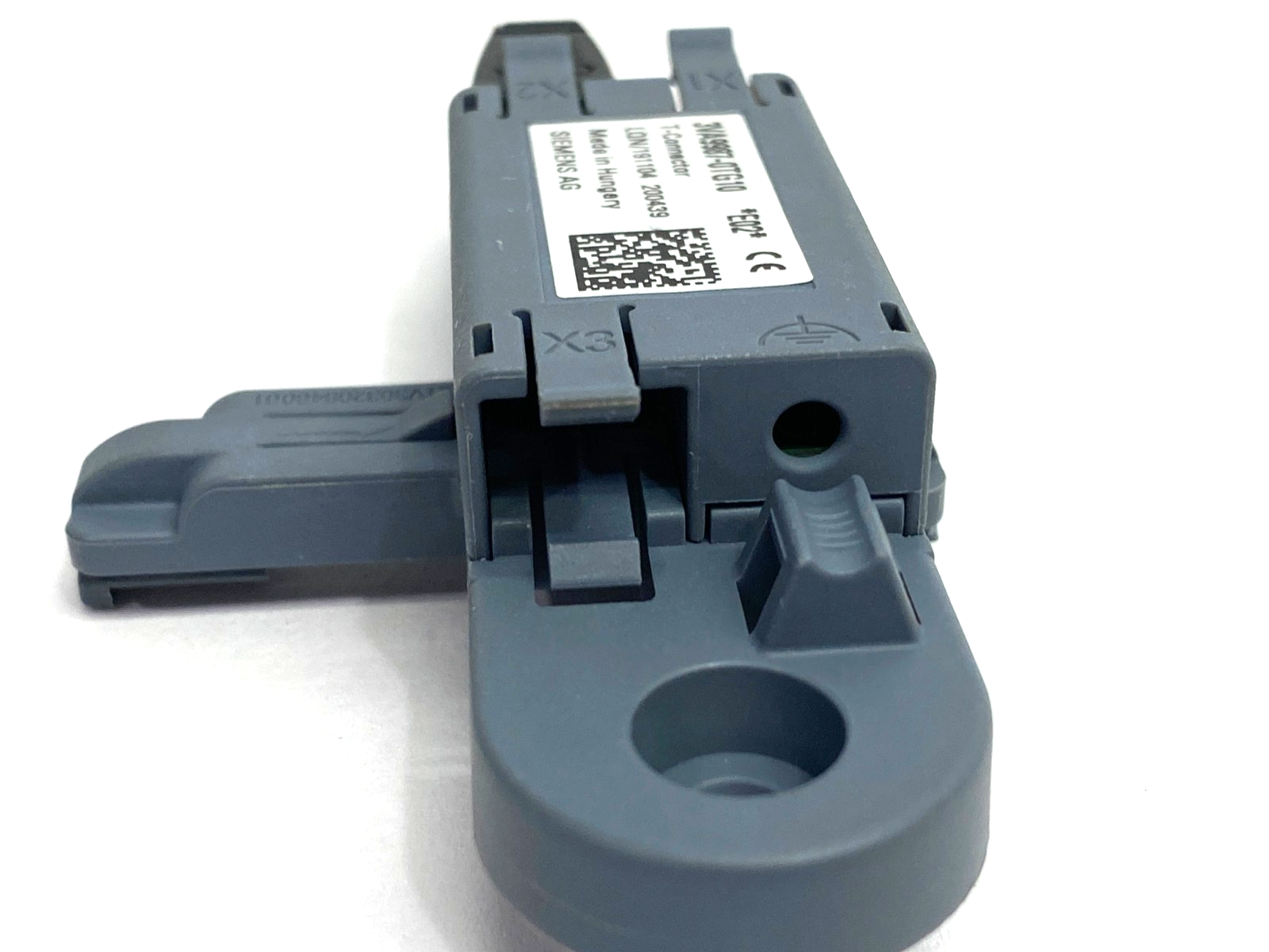 Siemens 3VA9987-0TG10 SENTRON T-Connector w/ 3VA-FS400 DIN Rail Connector - Maverick Industrial Sales