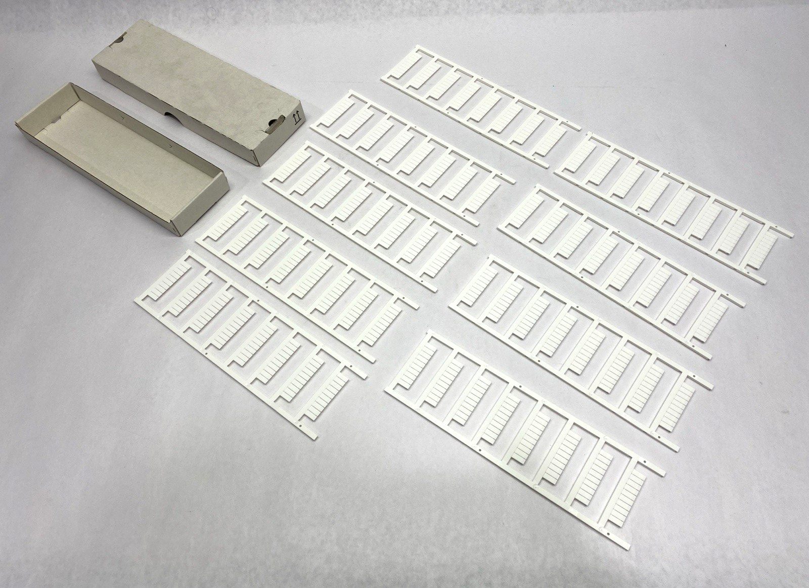 Allen Bradley 1492-MS5X12 Snap In Markers 5mm x 12mm Ser. A PACKAGE OF 9 - Maverick Industrial Sales