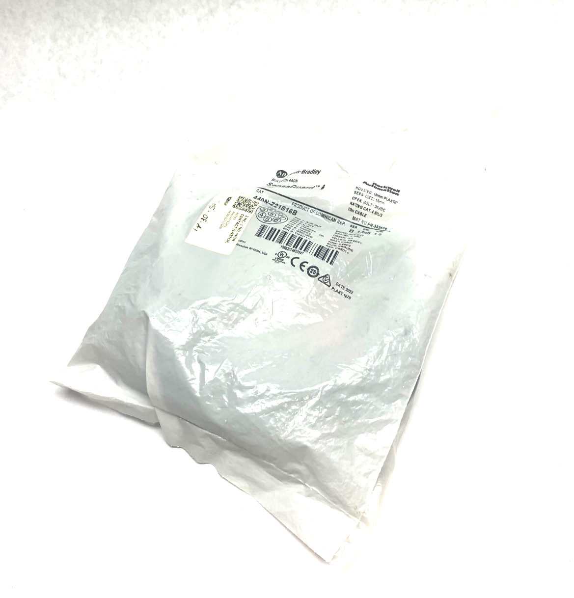 Allen Bradley 440N-Z21S16B Ser. B SensaGuard Non-Contact Safety Switch 18mm - Maverick Industrial Sales