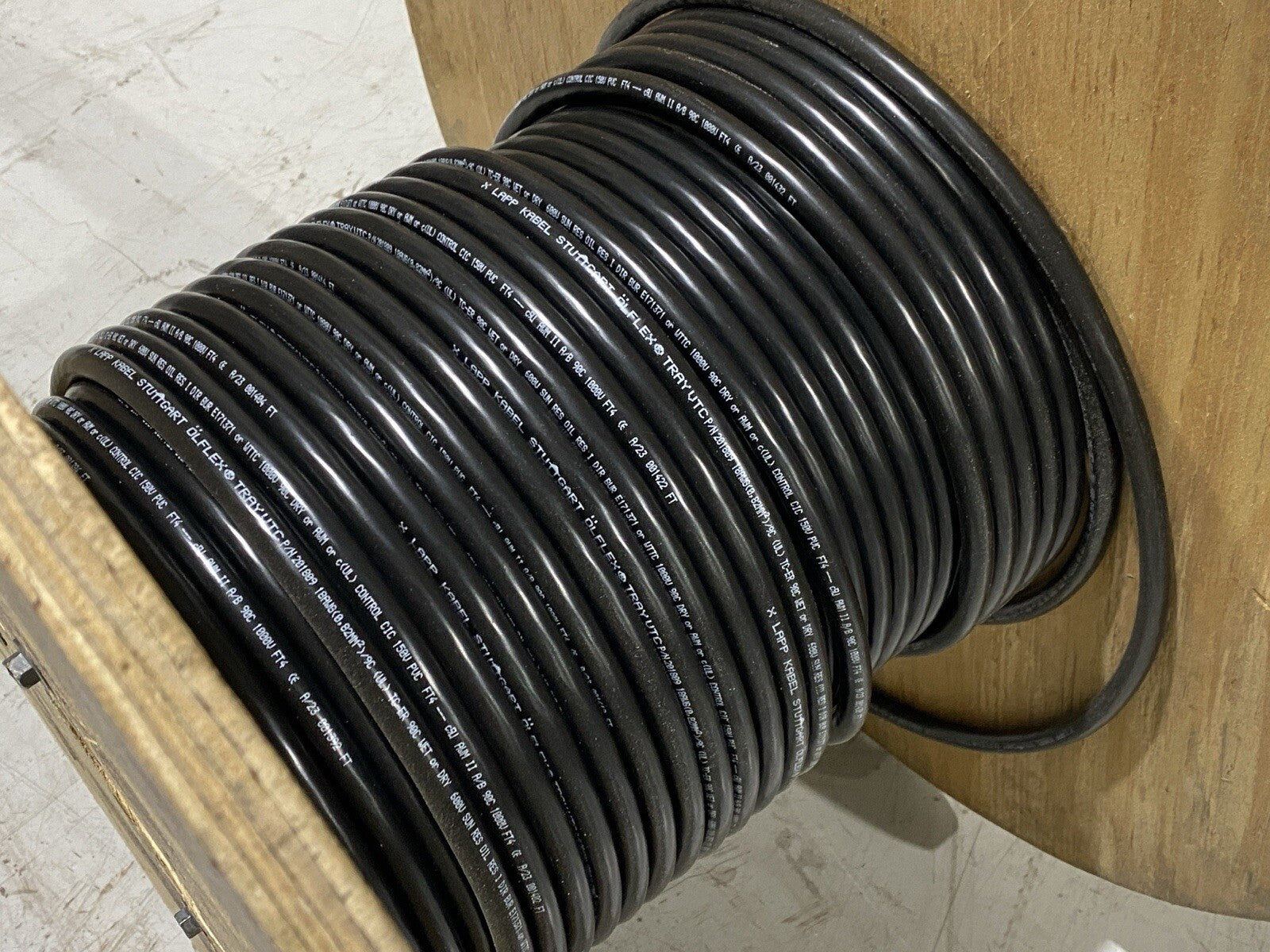 Lapp 201809 Olflex Tray VTC Multi-Conductor Cable 9c 18AWG 175FT Spool - Maverick Industrial Sales