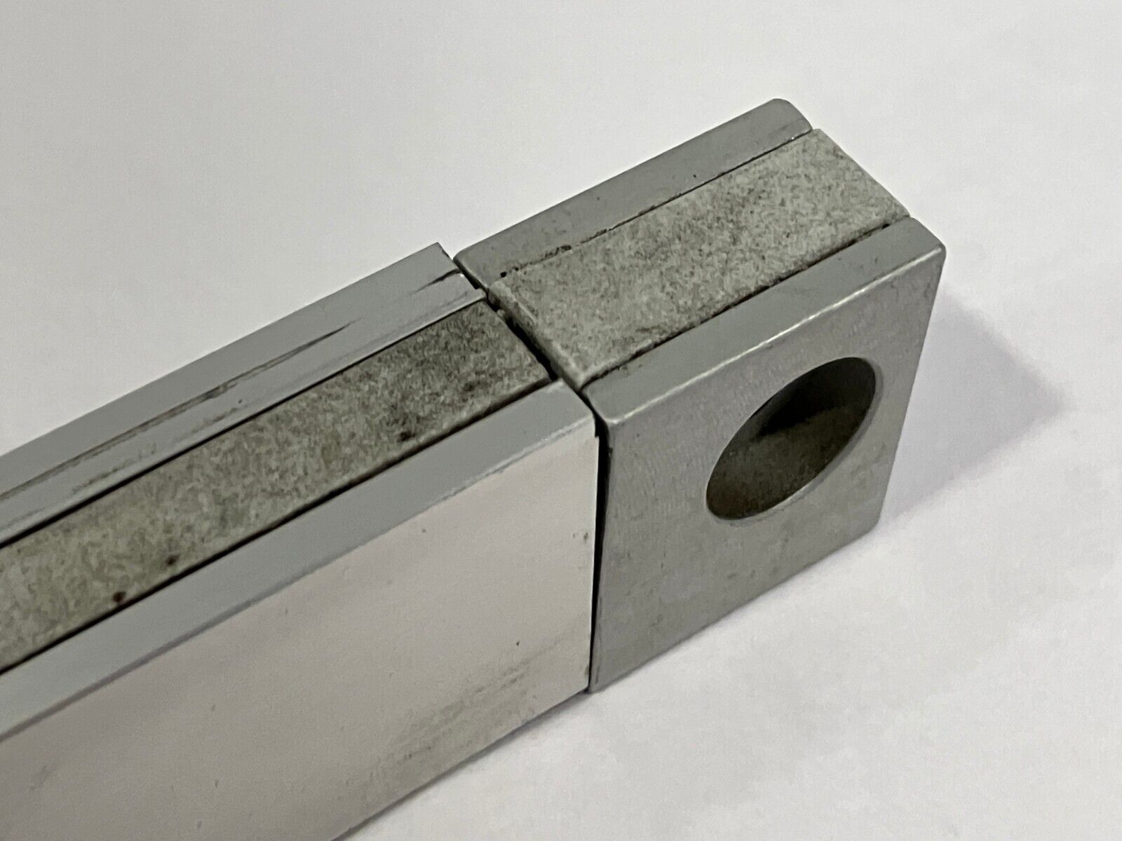 Heidenhain LS 486 Sealed Linear Encoder ML 1020 329990-28 NO READER HEAD - Maverick Industrial Sales