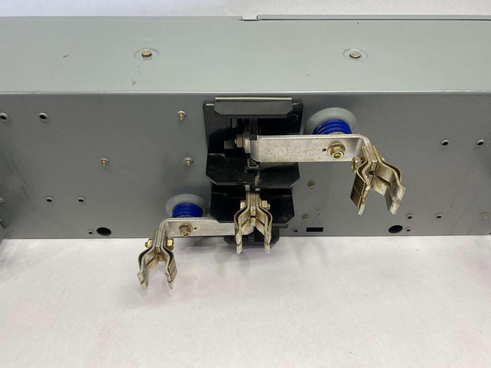 QMB363TW | Square D Ser. E1 Fusible Twin Switch Panelboard Disconnector Unit 100A - Used - Maverick Industrial Sales