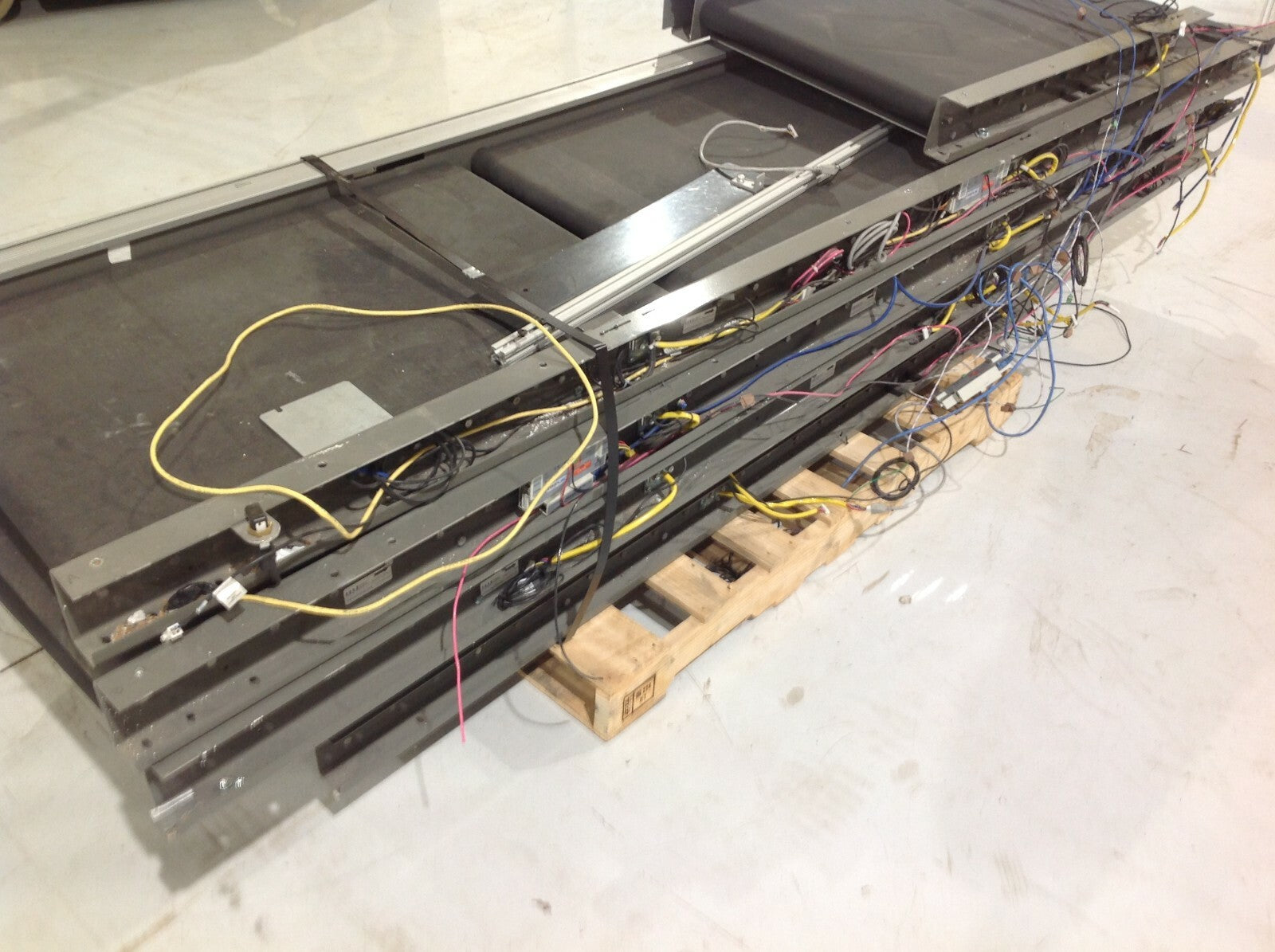 Blue Arc Belt Conveyor 42' L x 21” W, Belt Over Power Roller - Maverick Industrial Sales